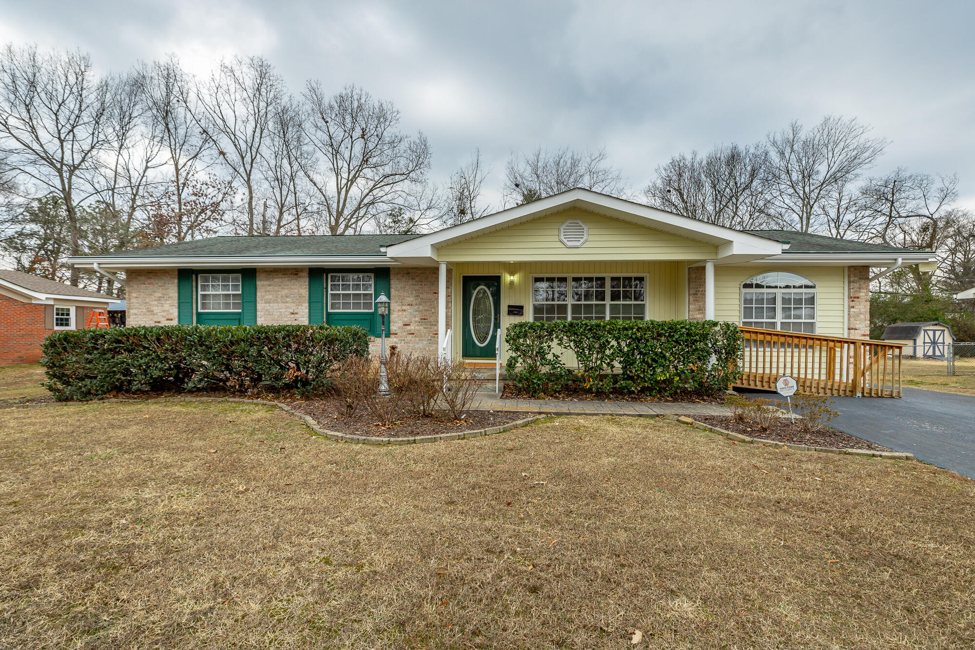 1363 Ridgefield Circle
