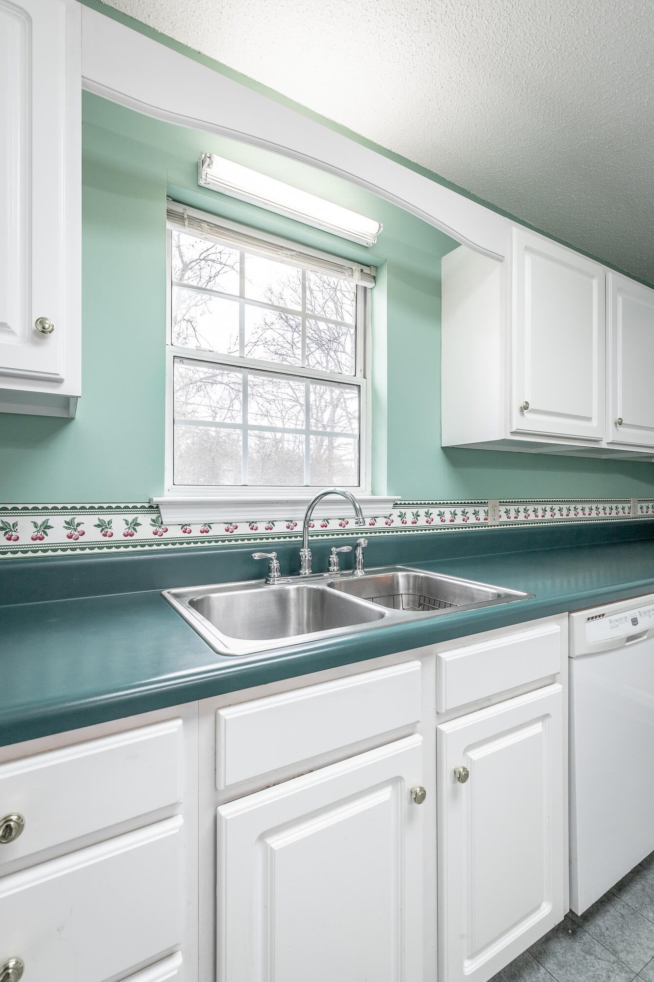 1363 Ridgefield Circle