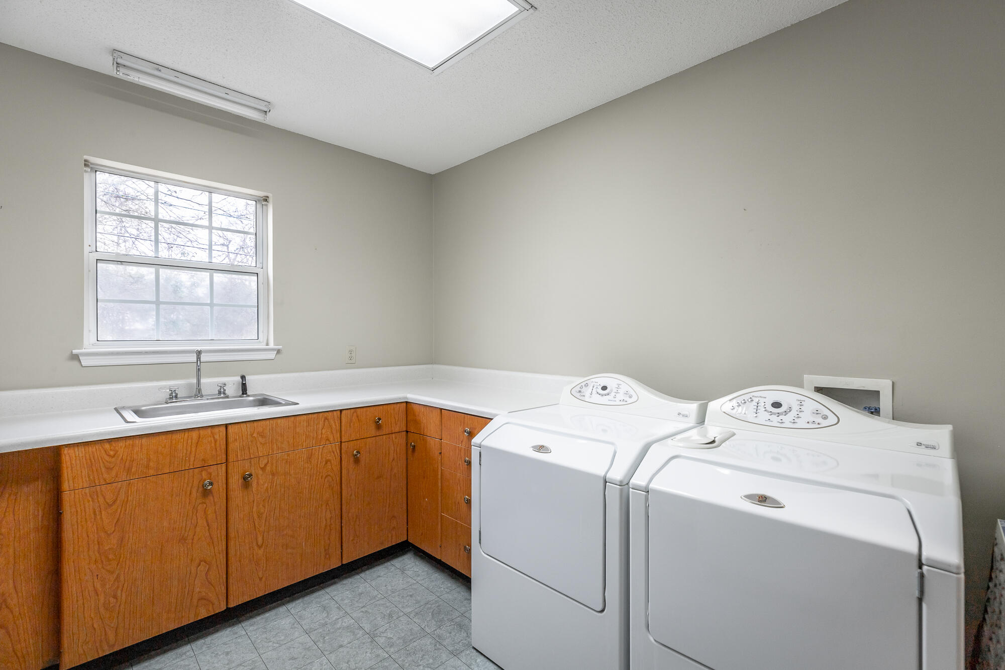 1363 Ridgefield Circle