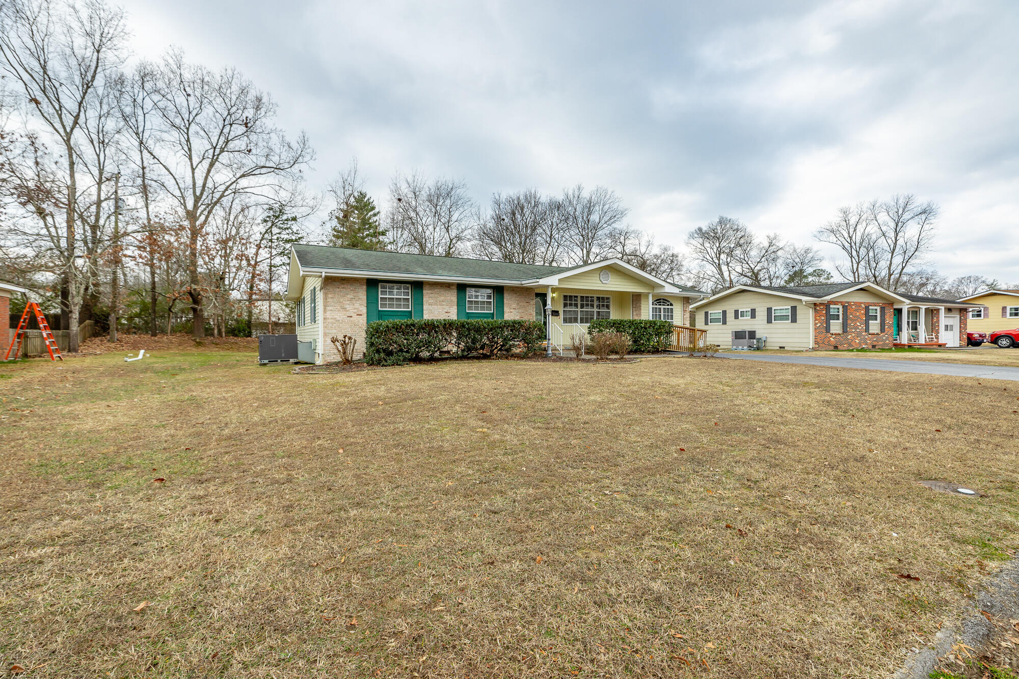 1363 Ridgefield Circle