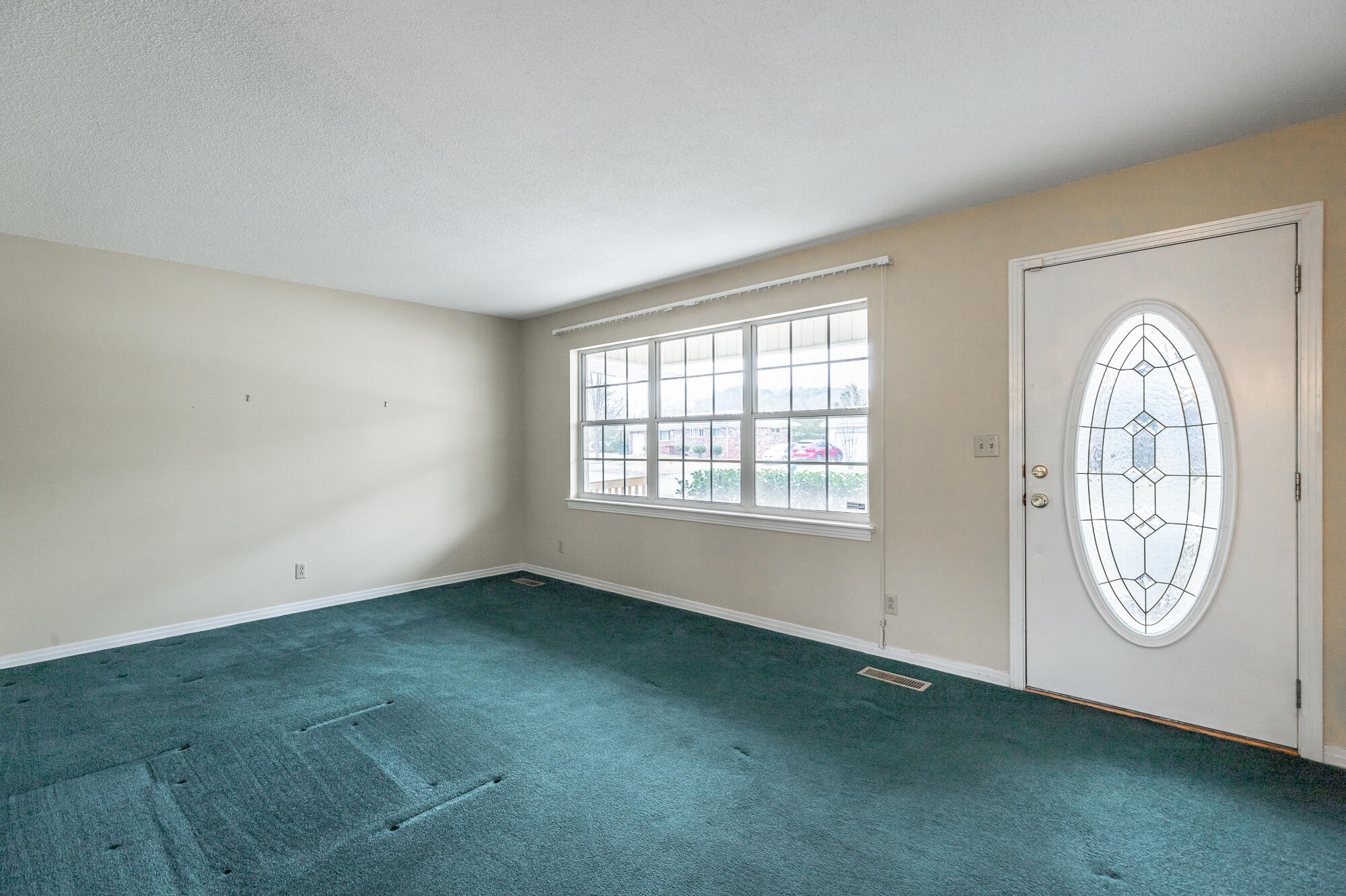 1363 Ridgefield Circle
