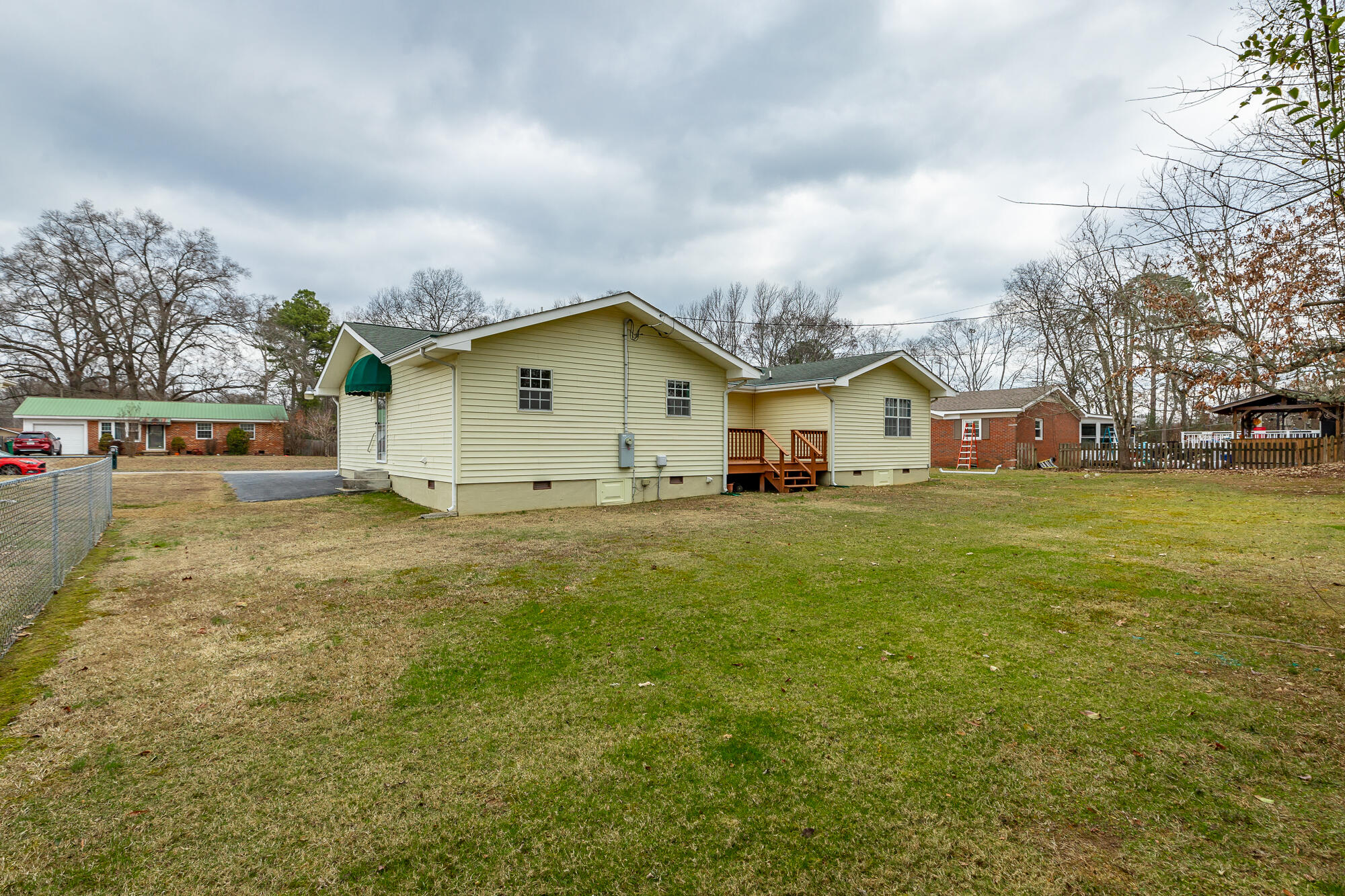 1363 Ridgefield Circle