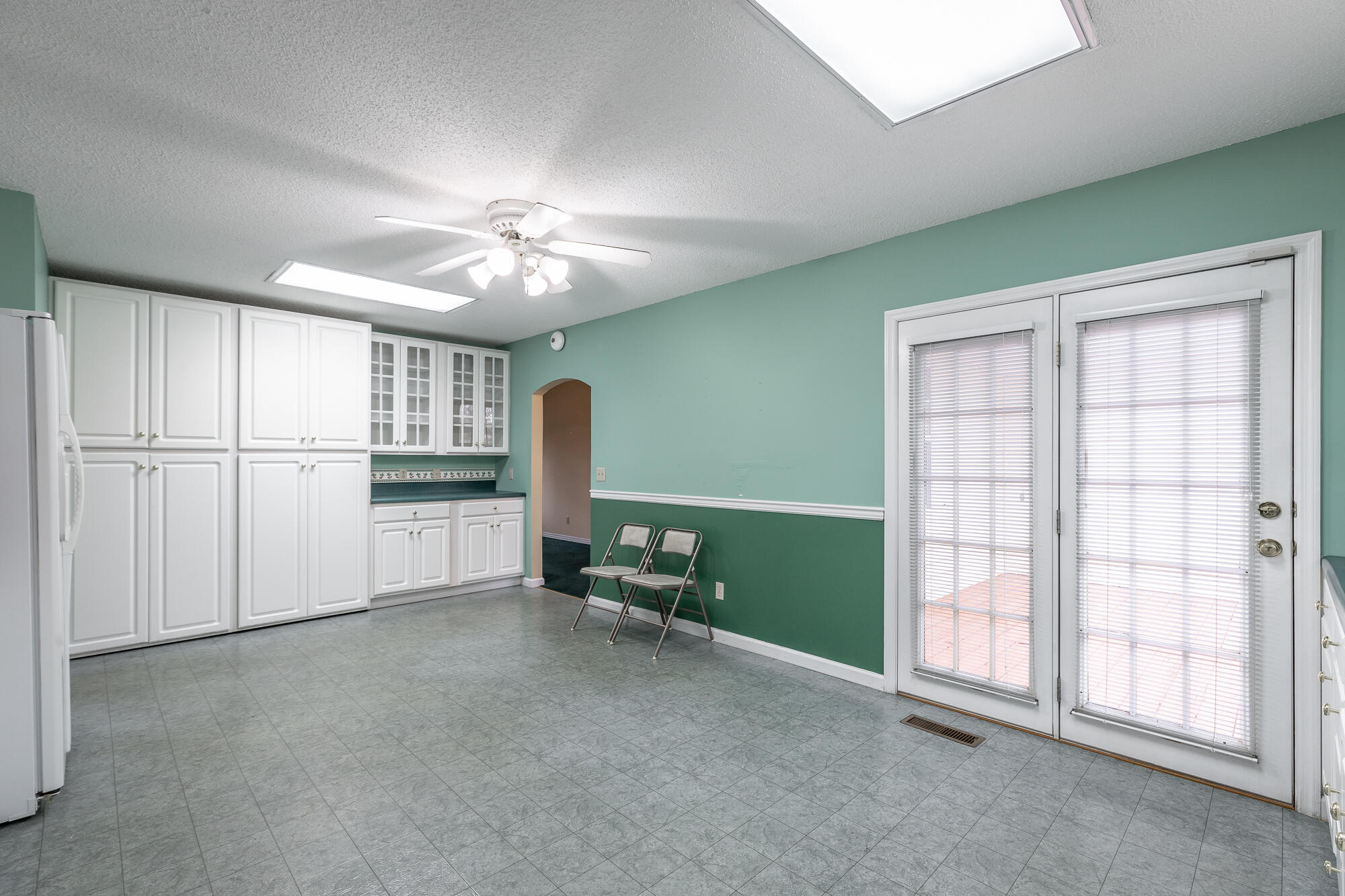 1363 Ridgefield Circle