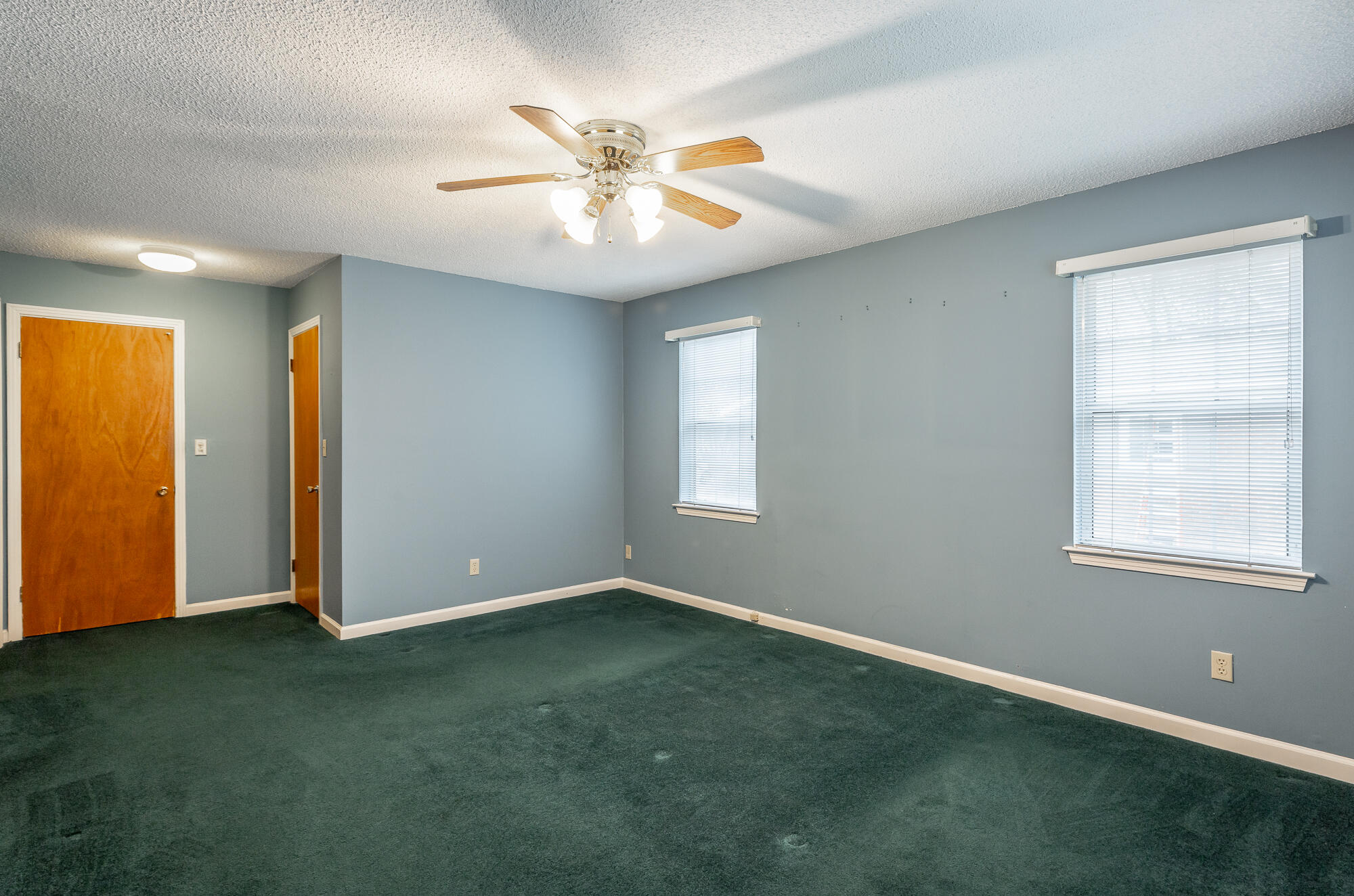 1363 Ridgefield Circle