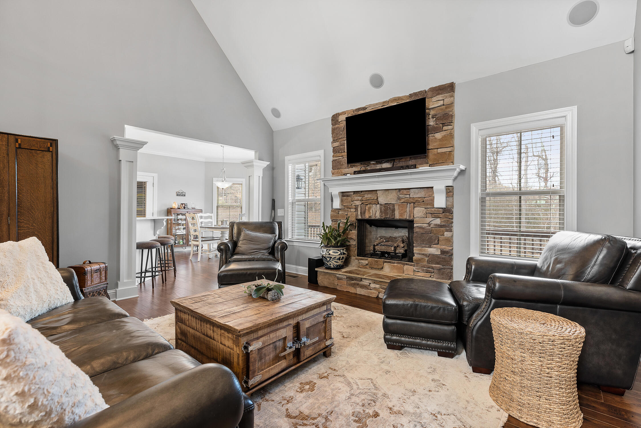2410 Mountain Road