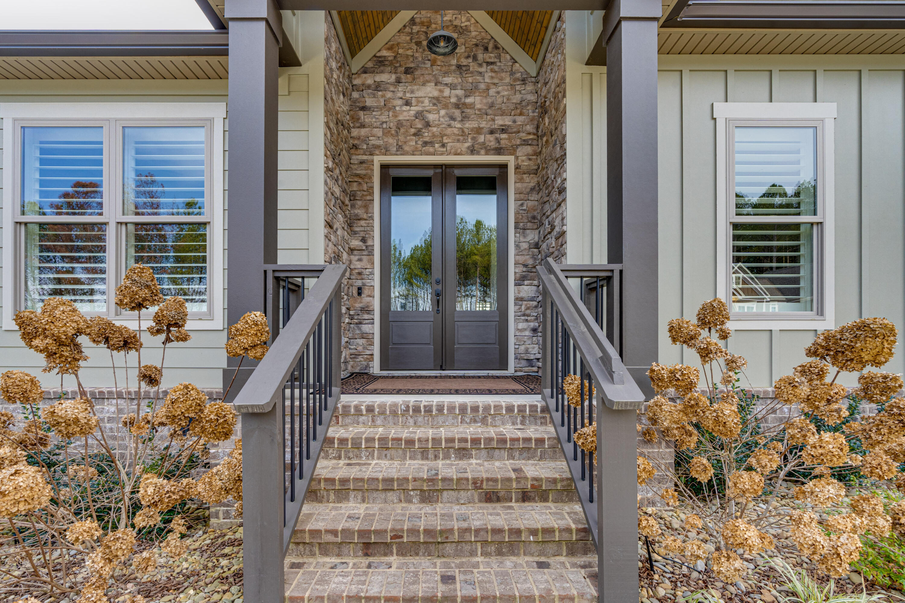 725 Trotting Way