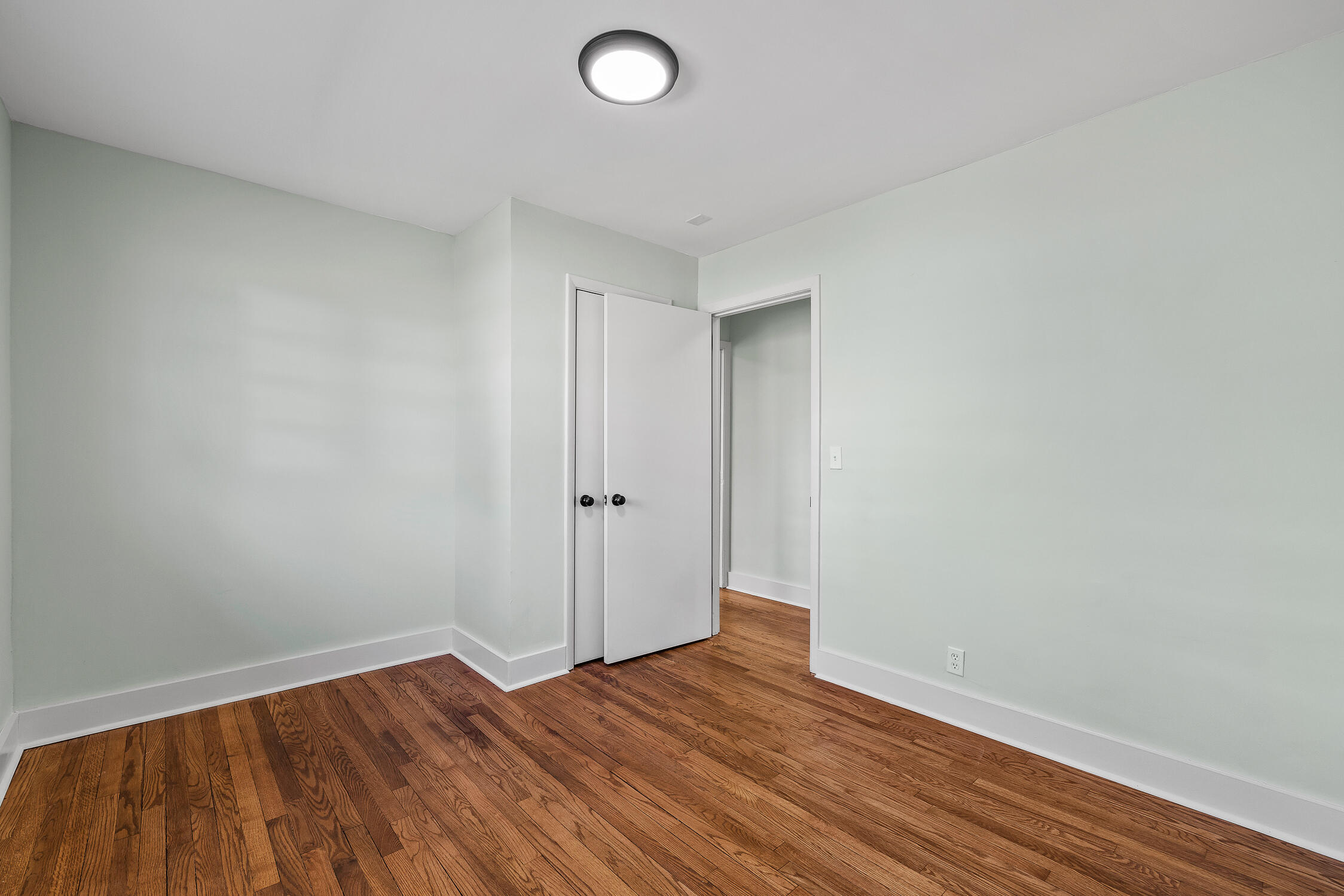 3802 Altamira Dr