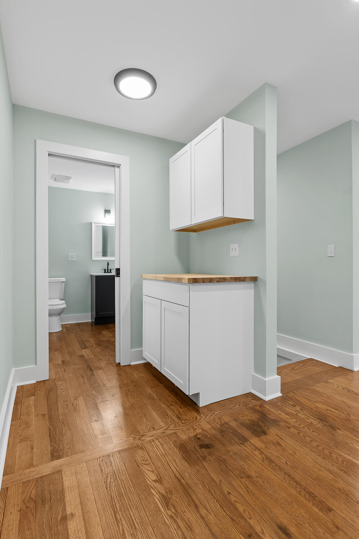 3802 Altamira Dr