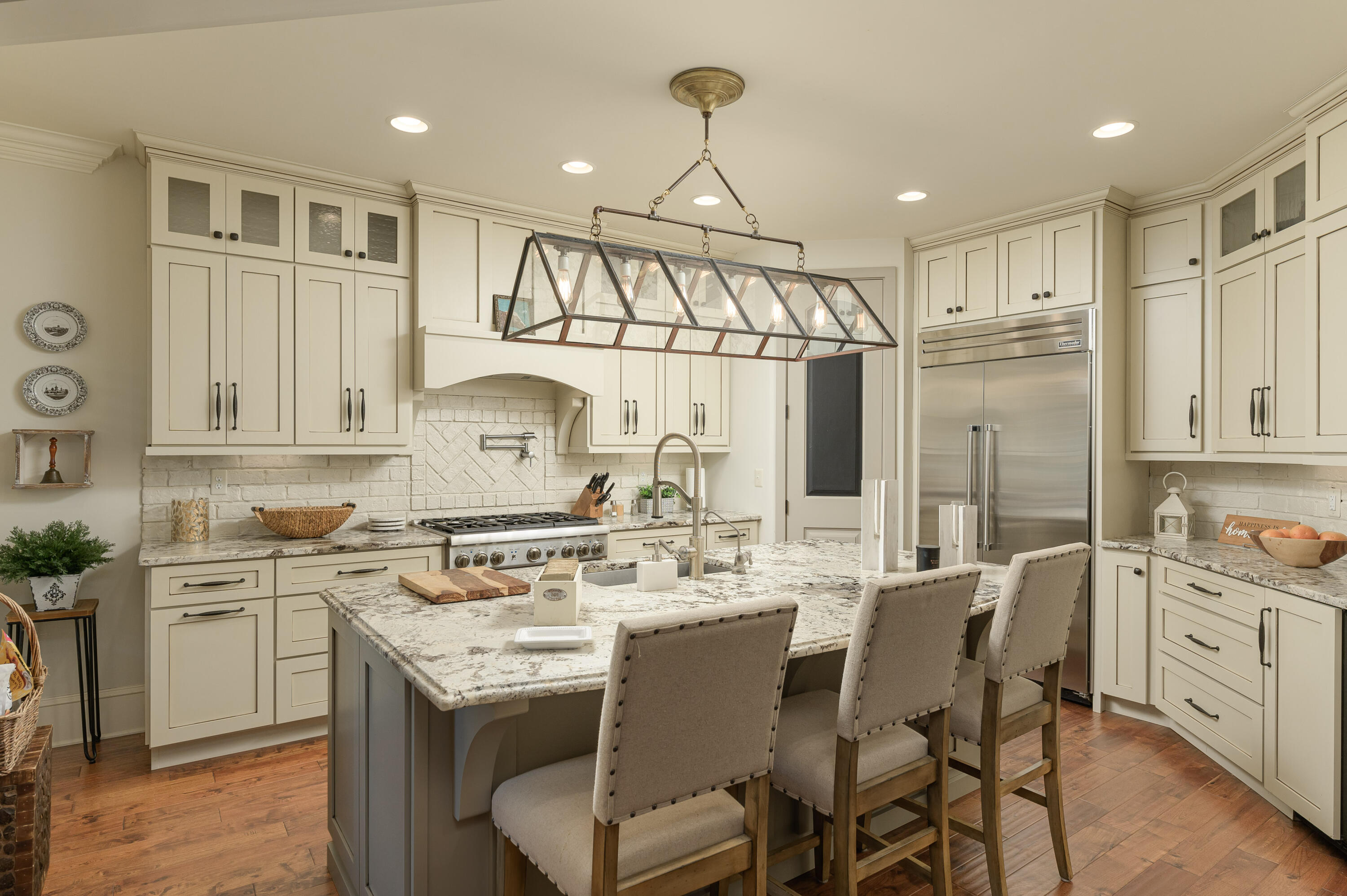 202 Dancing Fern Tr