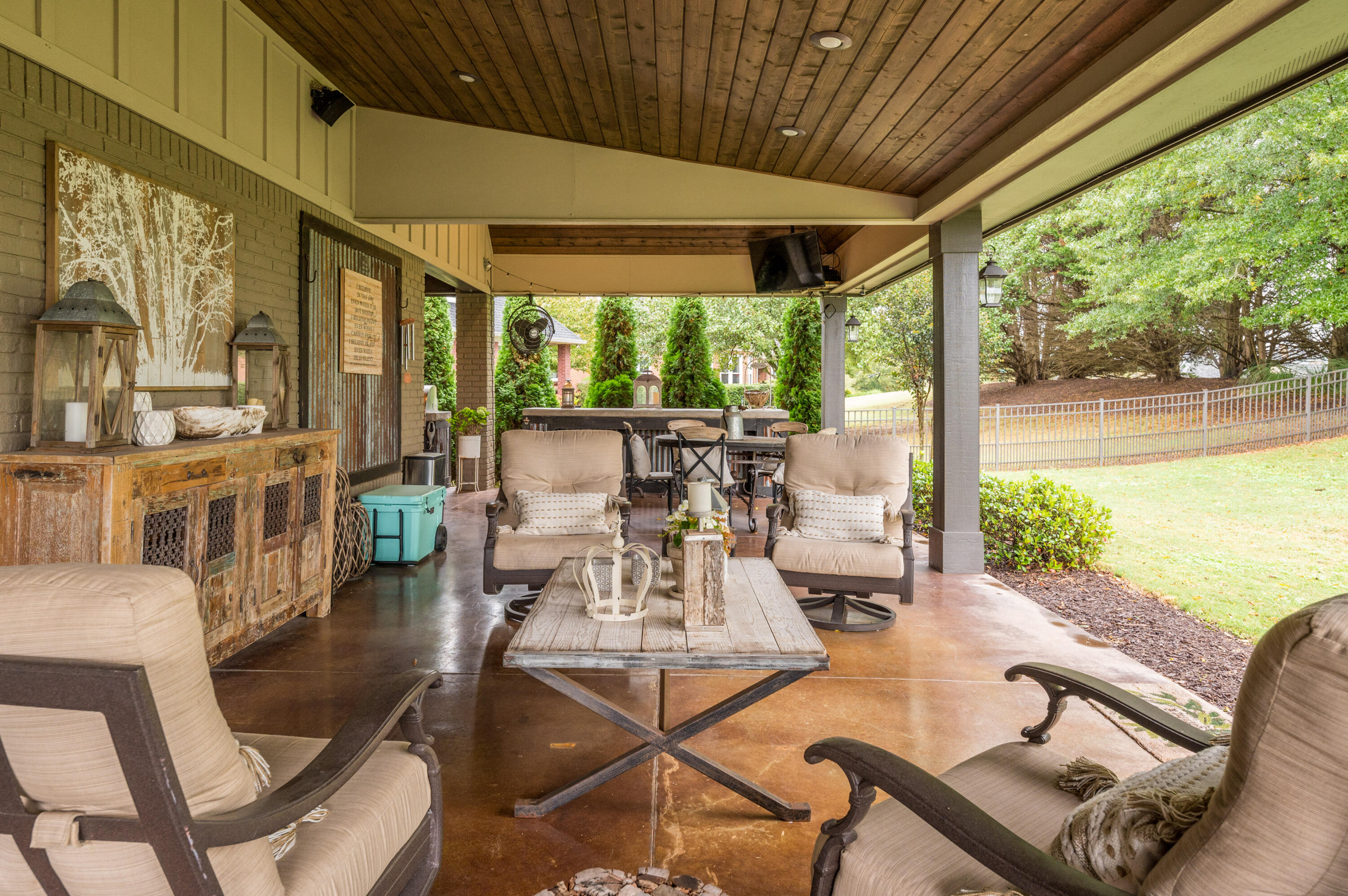 202 Dancing Fern Tr