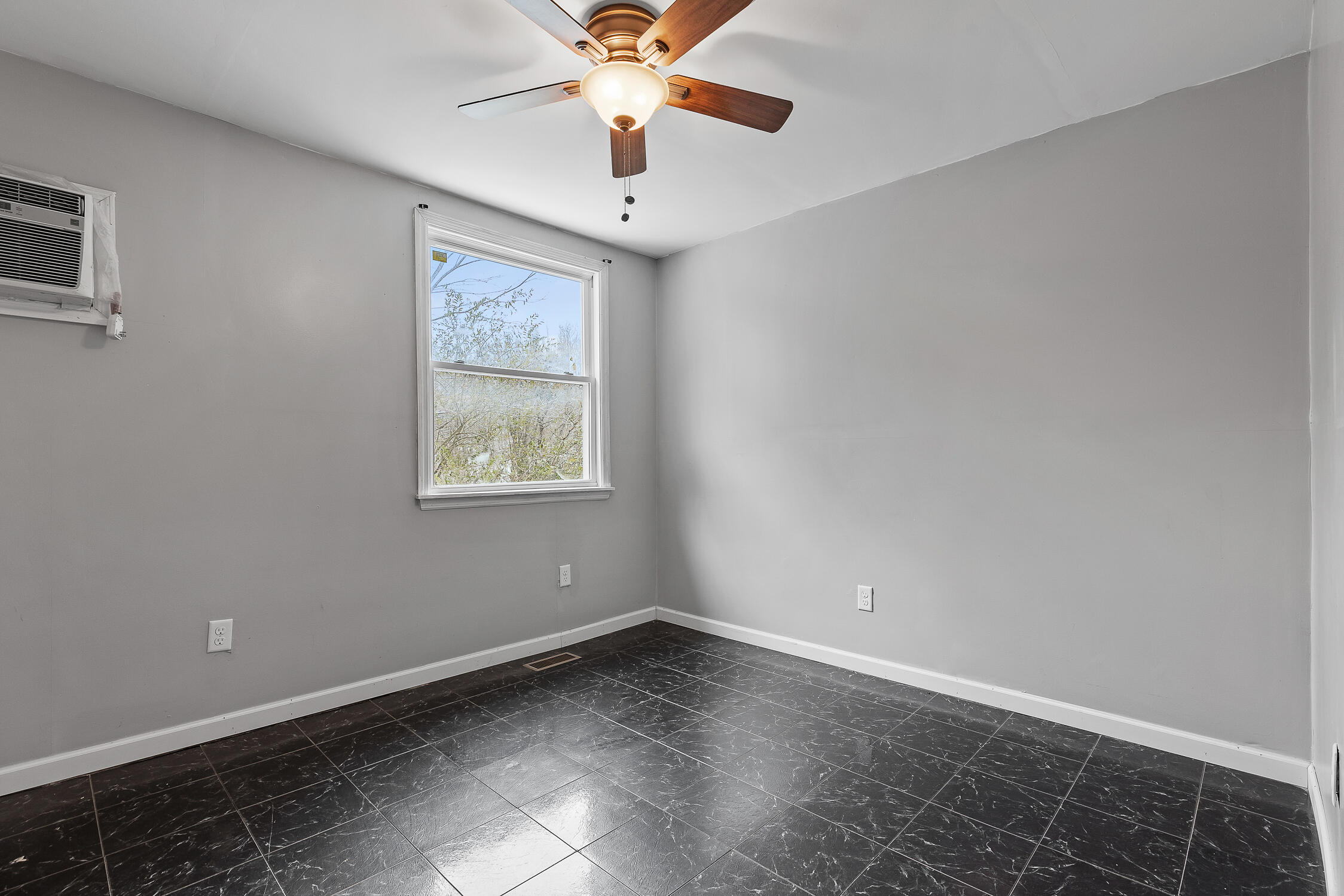 5438 Mccahill Road