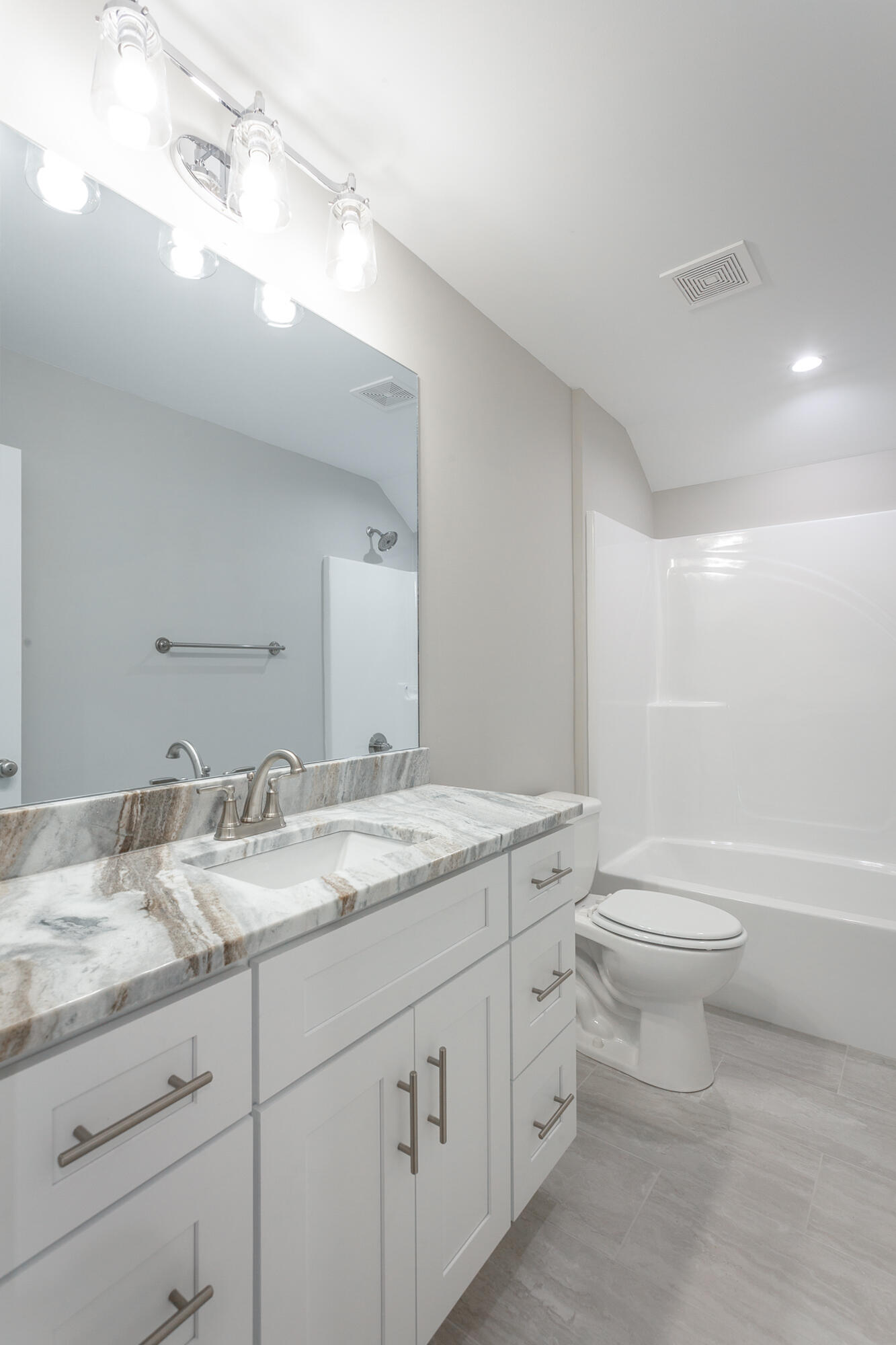 407 Willow Grove Court, 31