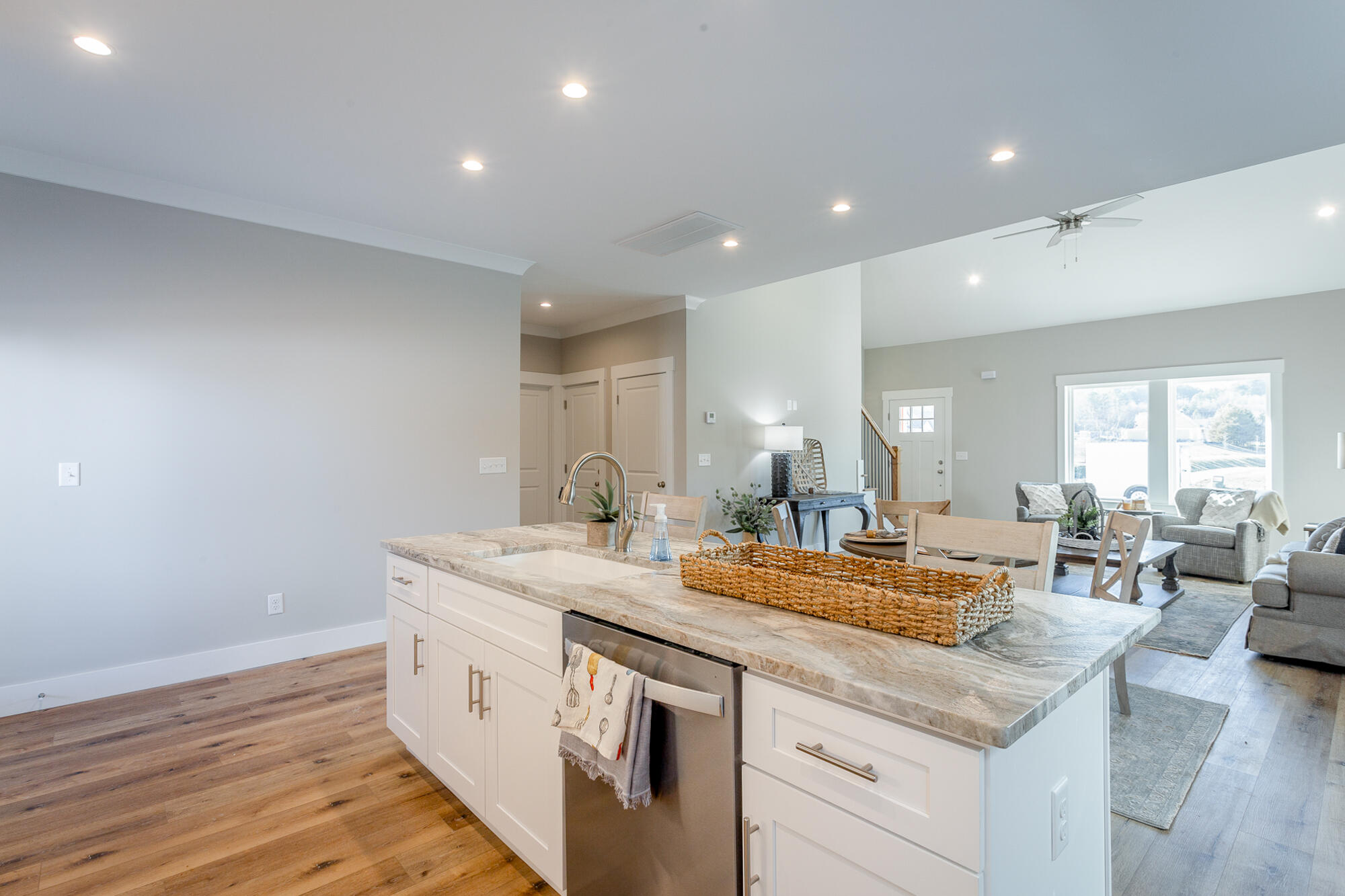 407 Willow Grove Court, 31