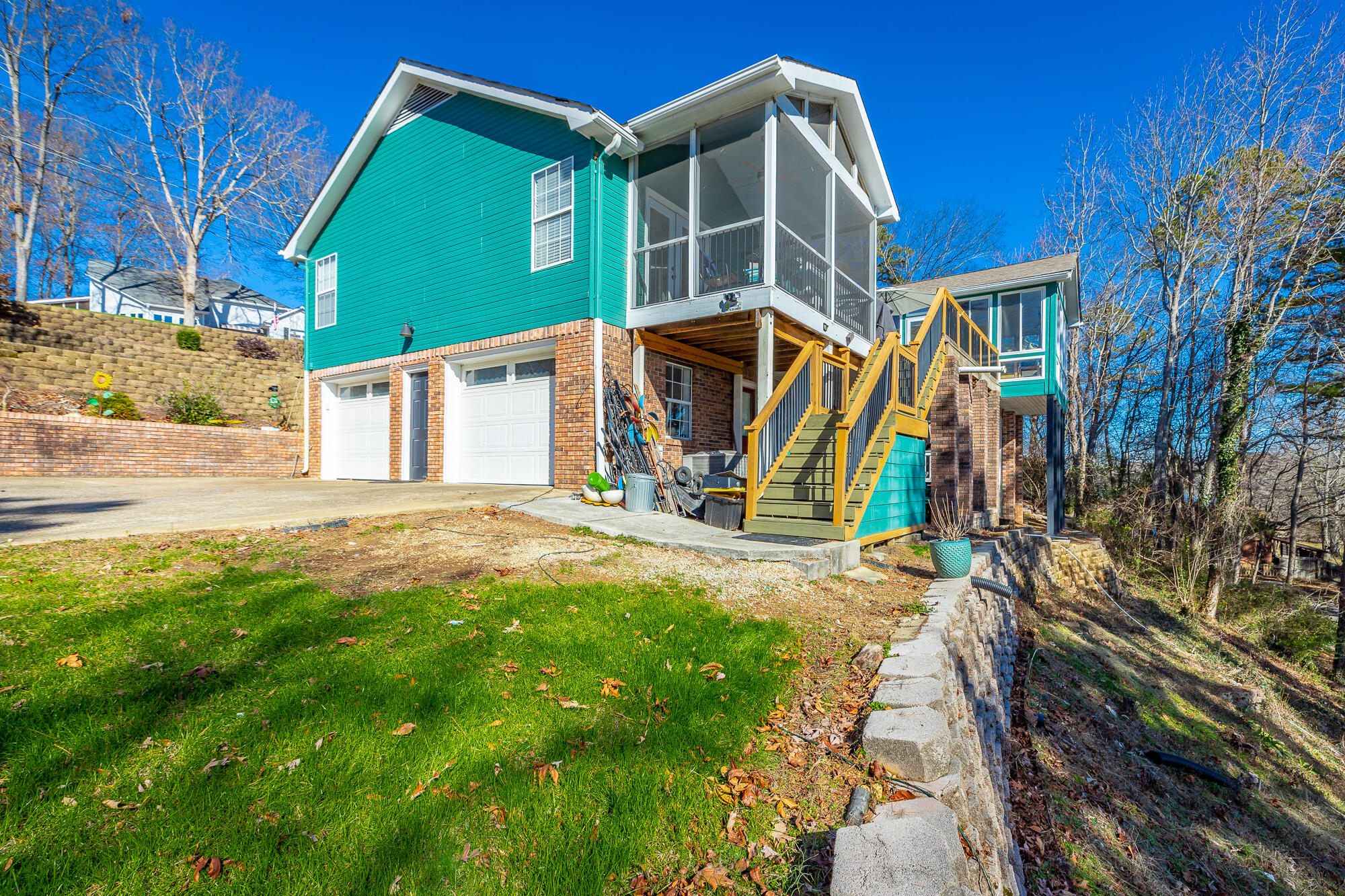 9856 Waterside Way