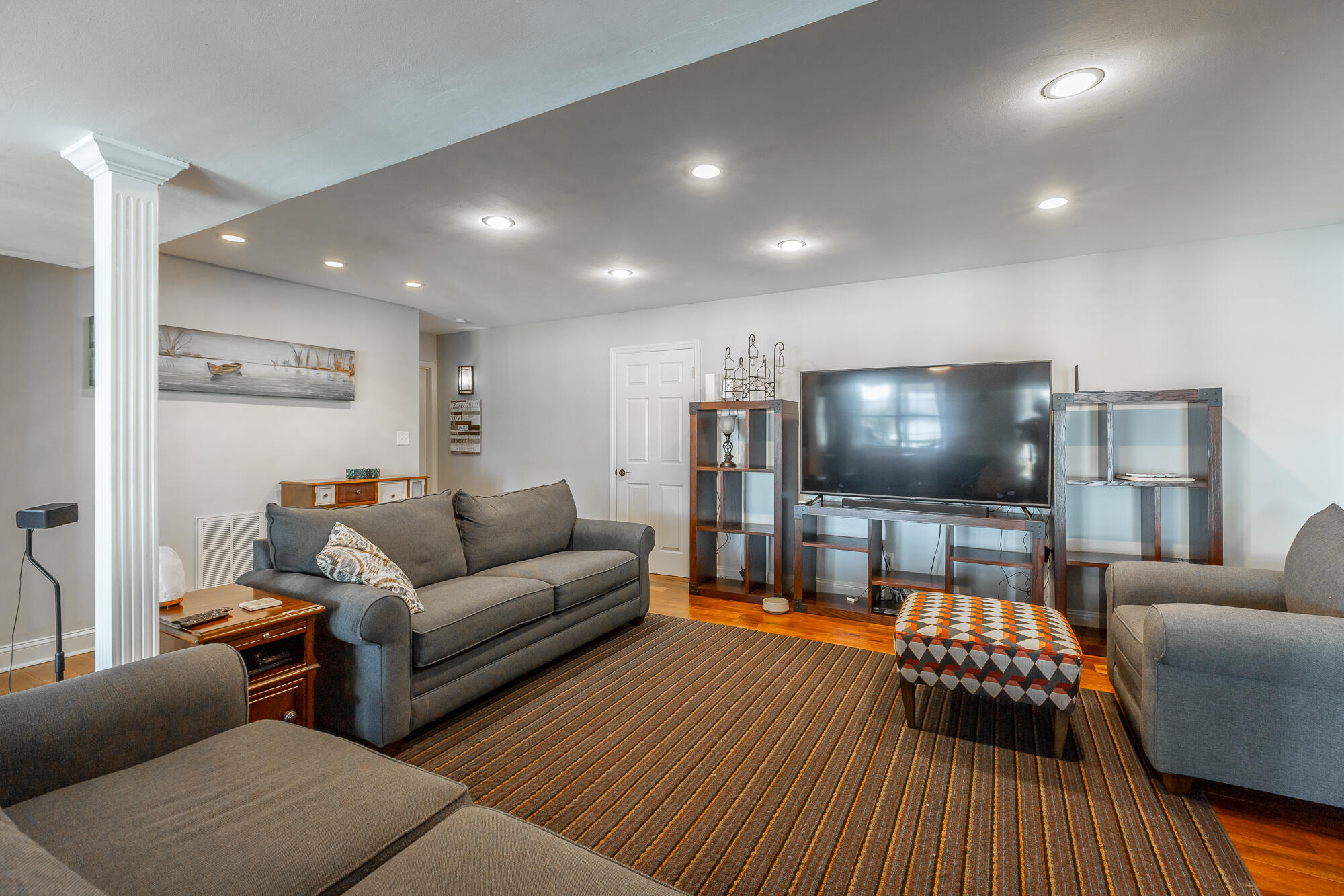 9856 Waterside Way