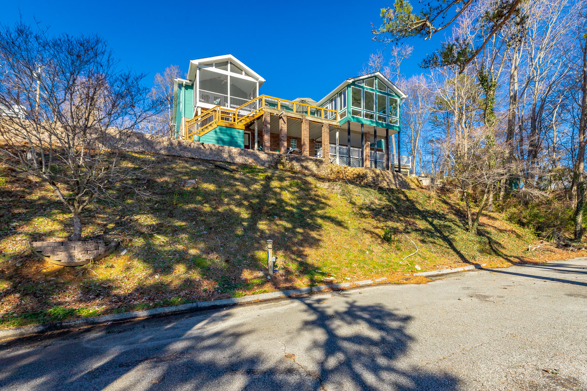 9856 Waterside Way