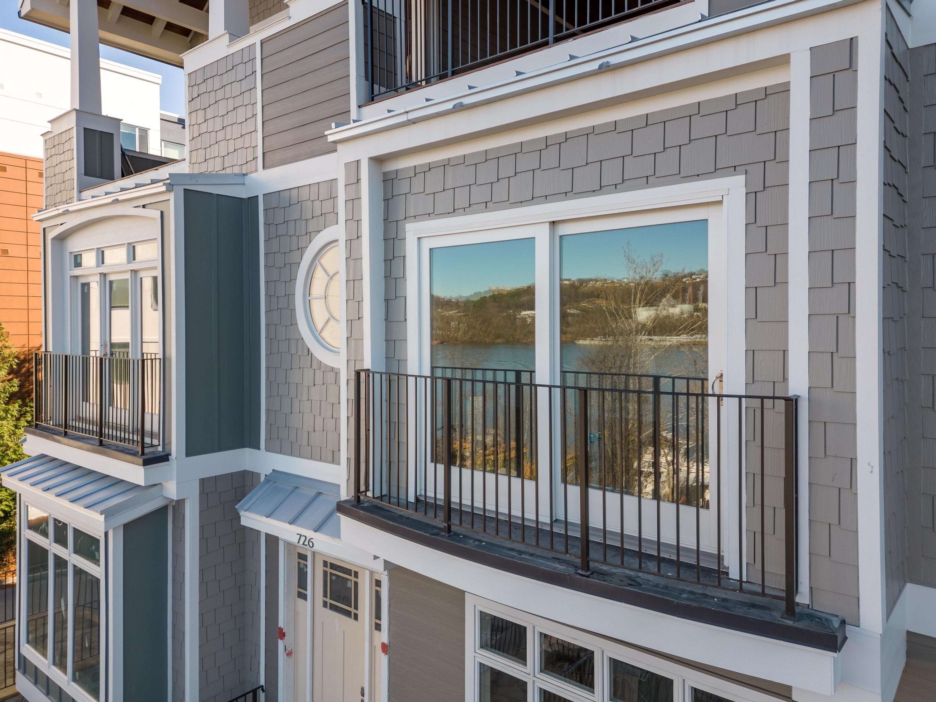 726 Latitude Circle, 21