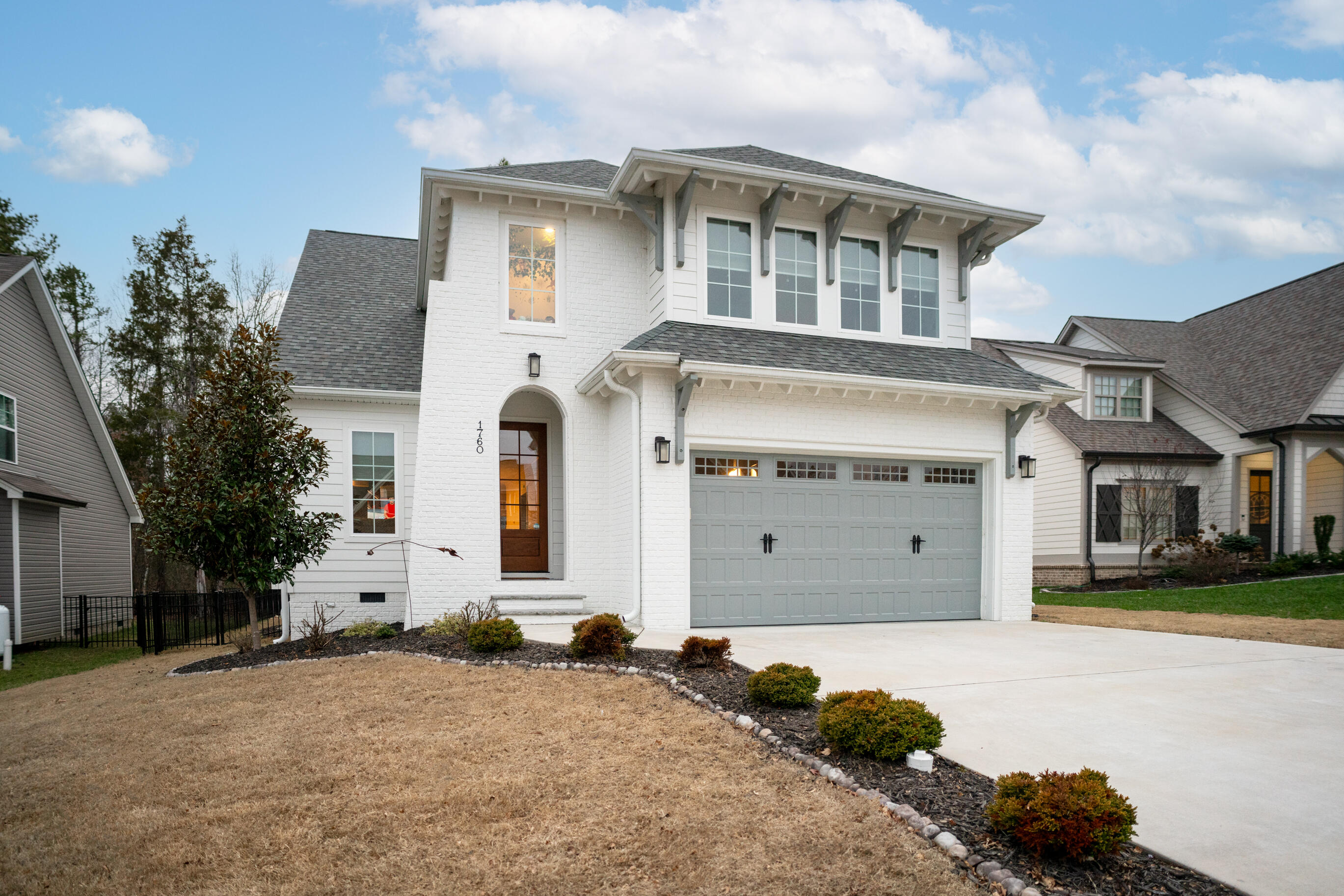 1760 Oakvale Drive