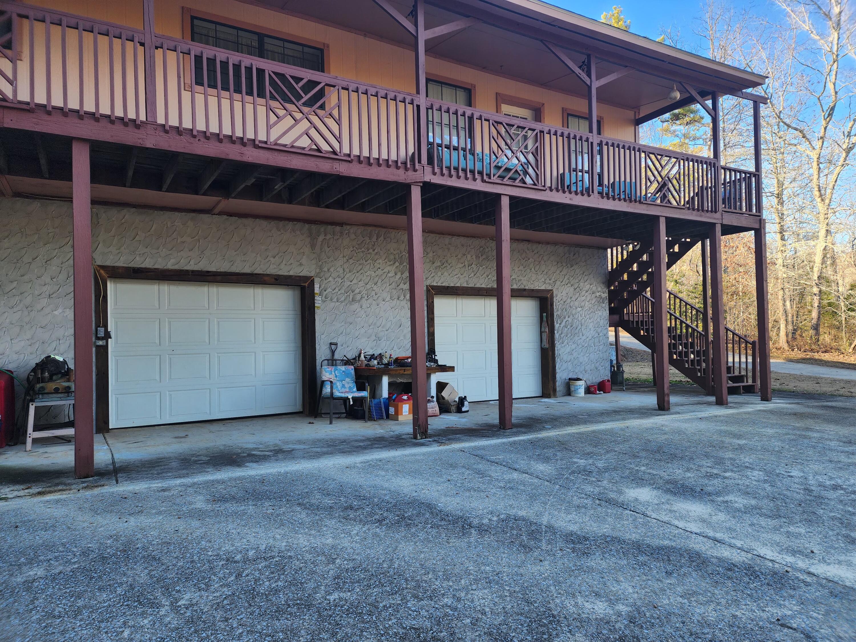 1112 Peters Road
