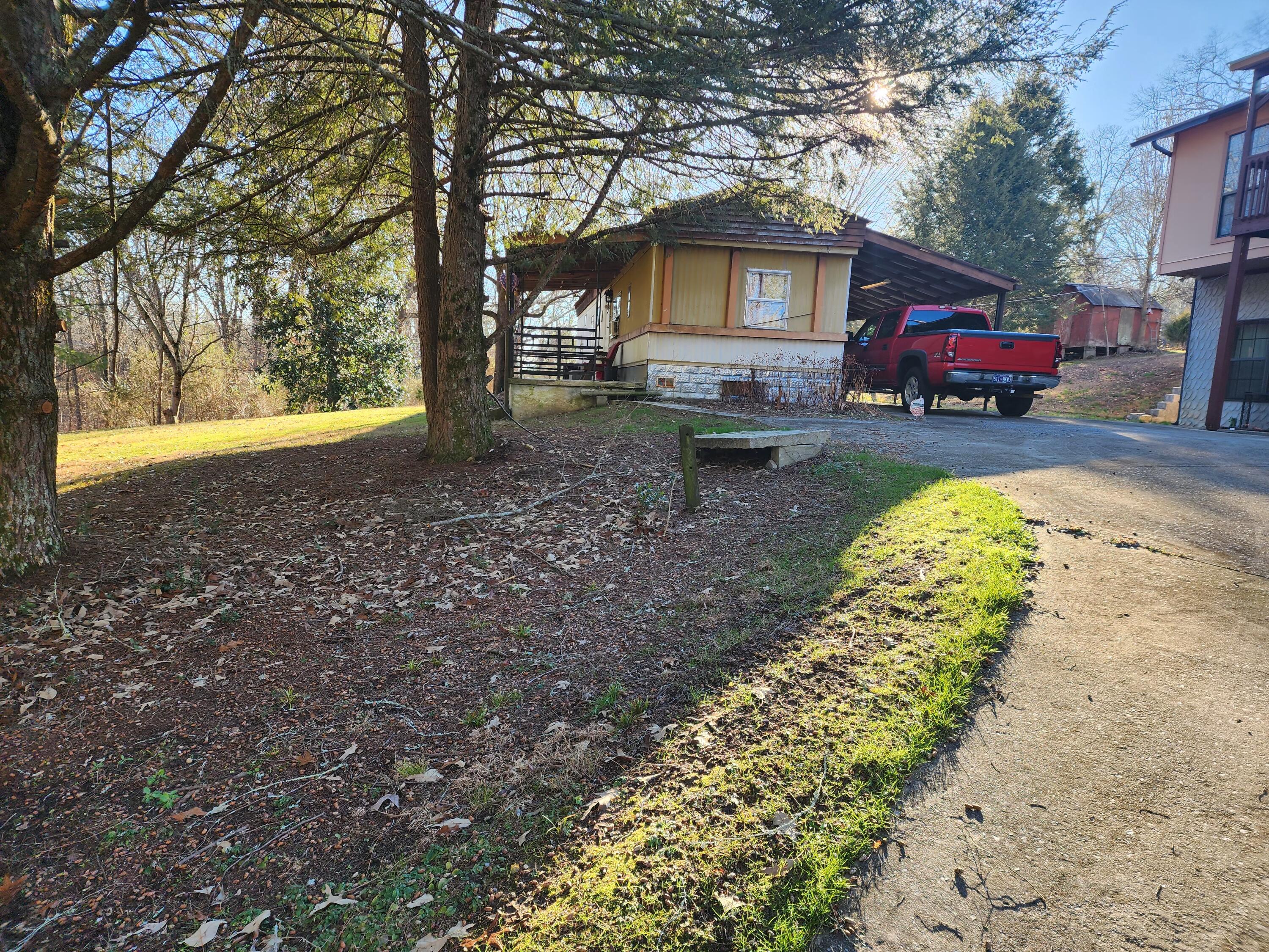 1112 Peters Road