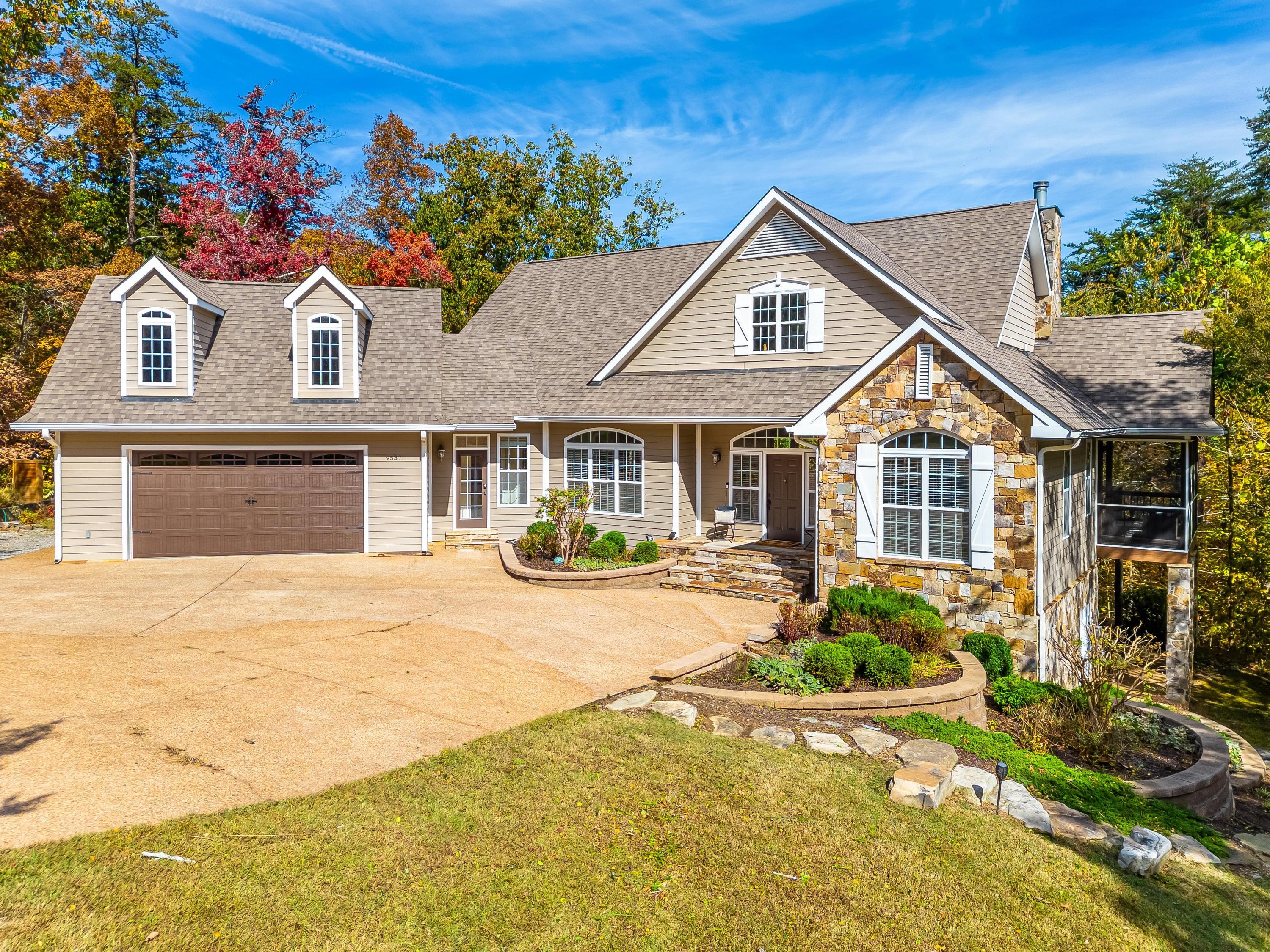 9537 Owl Gap Lane
