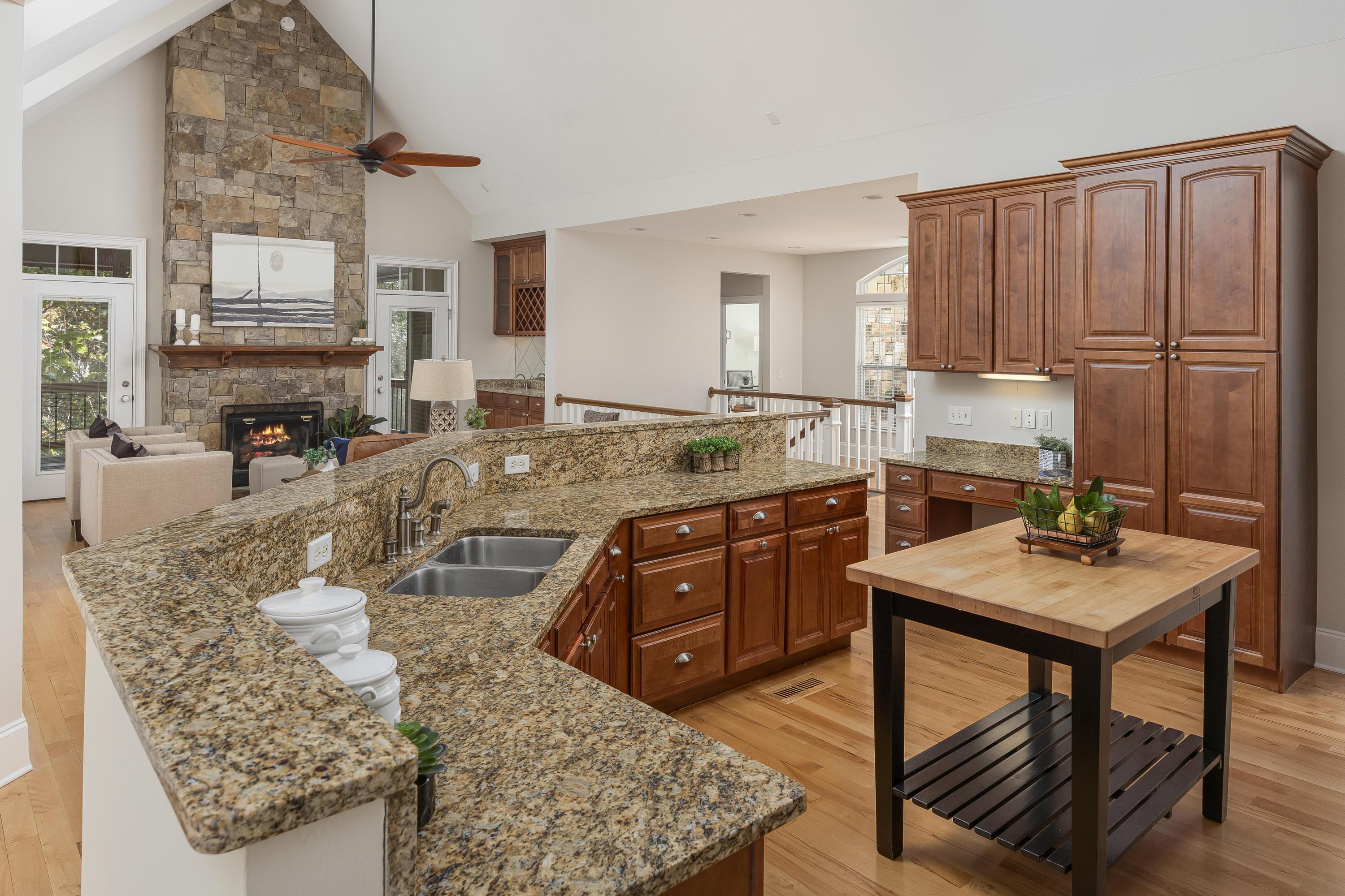 9537 Owl Gap Lane