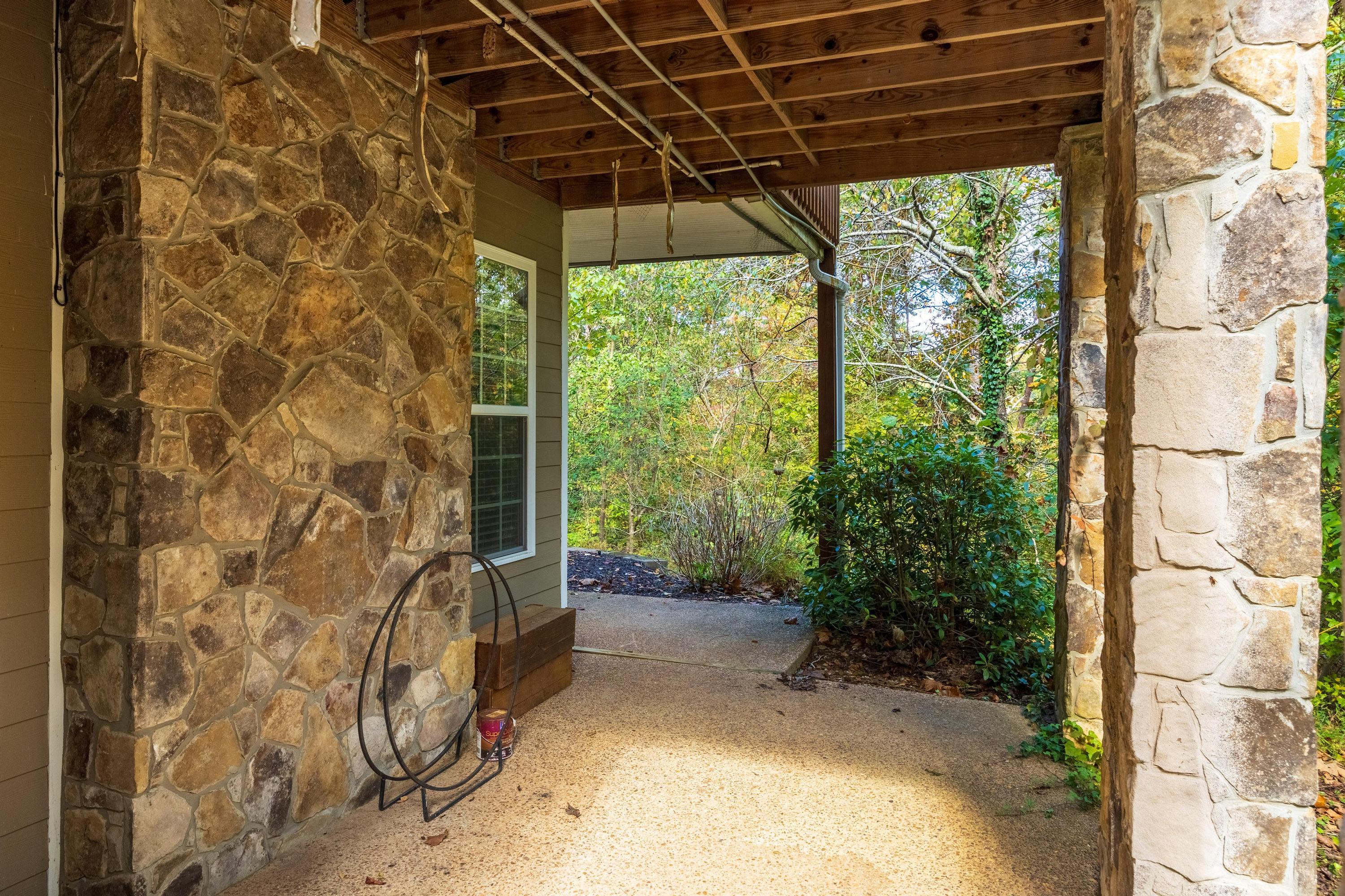 9537 Owl Gap Lane