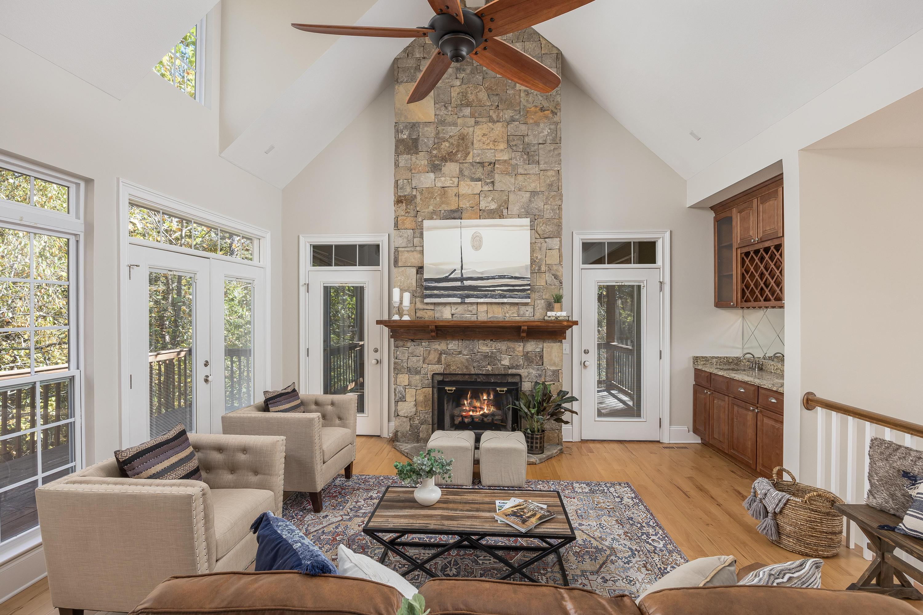 9537 Owl Gap Lane
