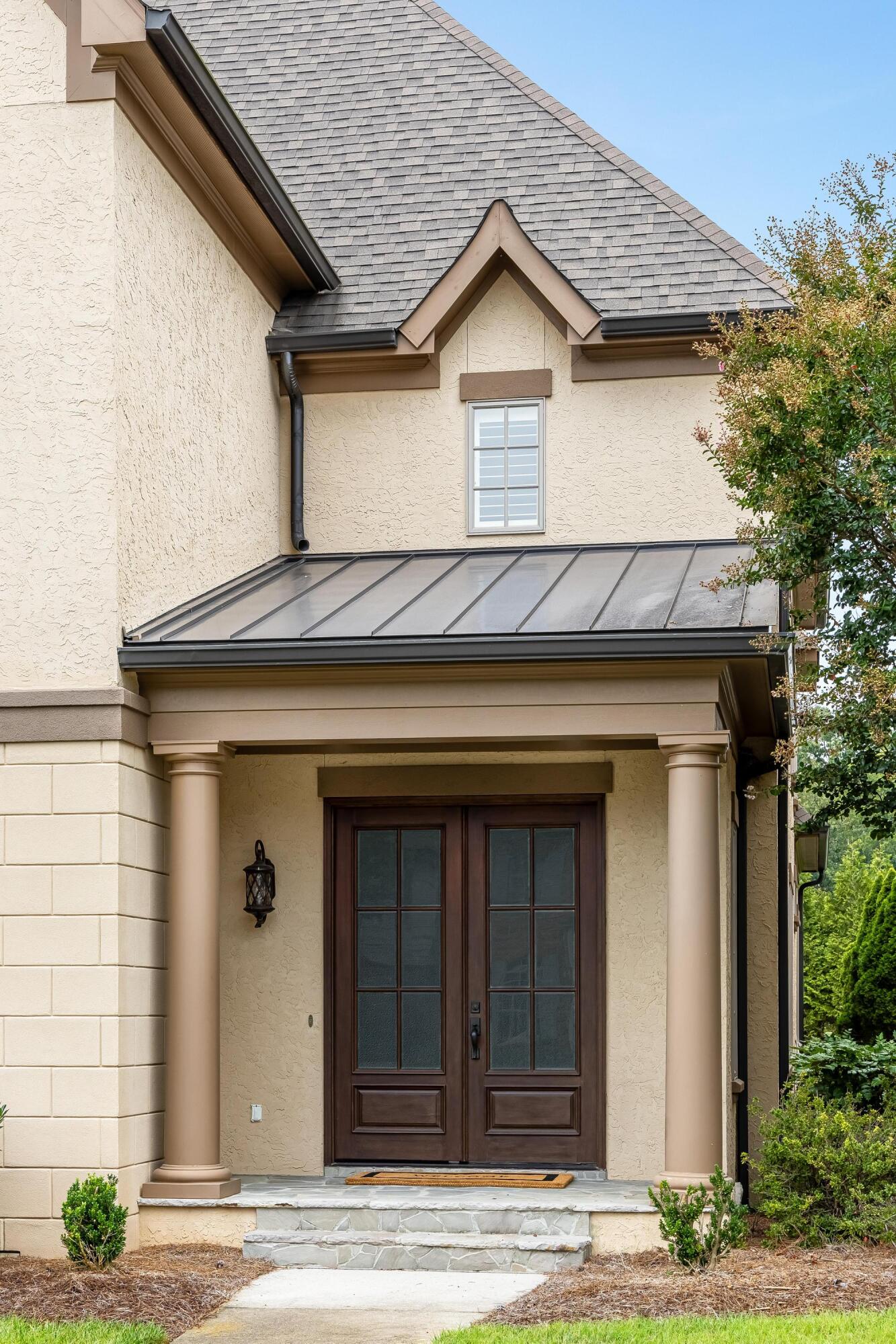 1247 Longholm Court