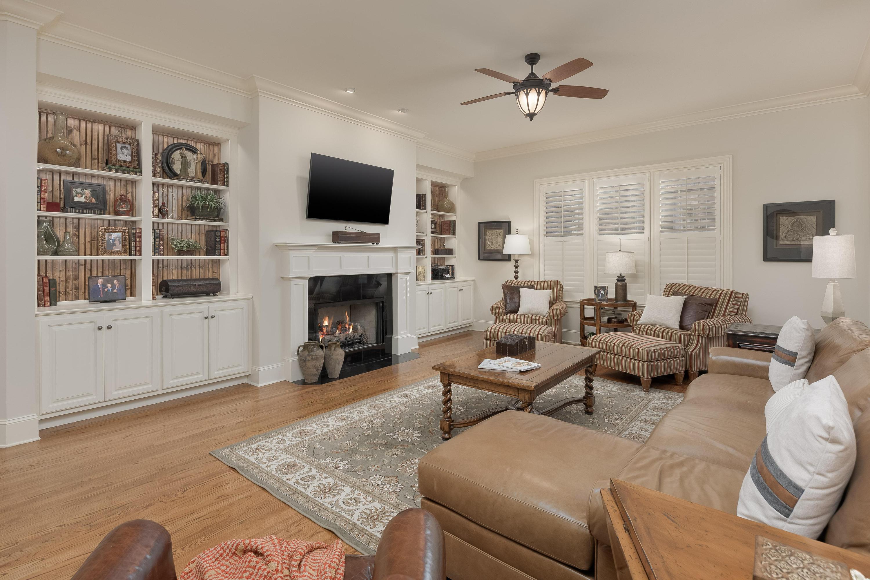 1247 Longholm Court