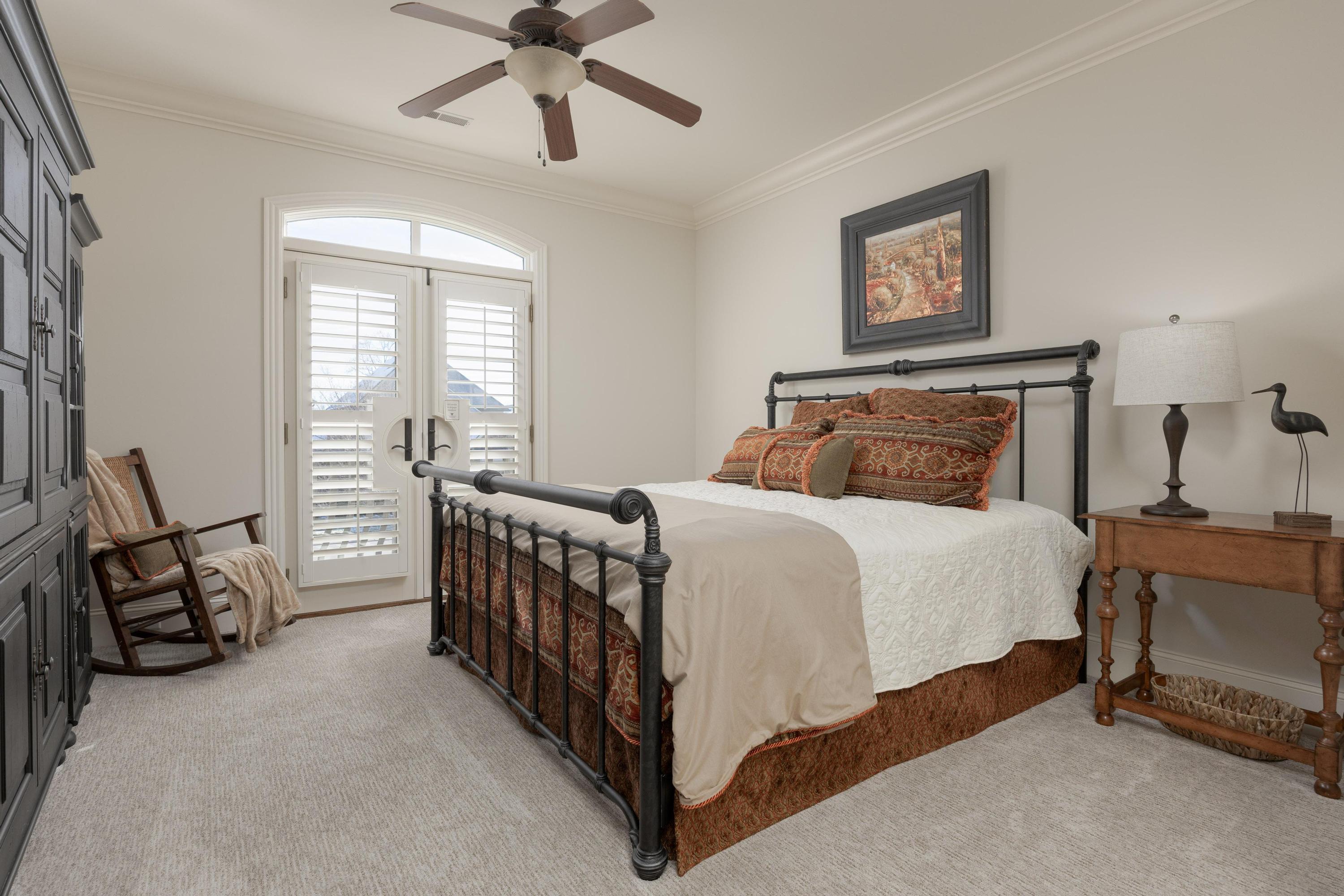 1247 Longholm Court