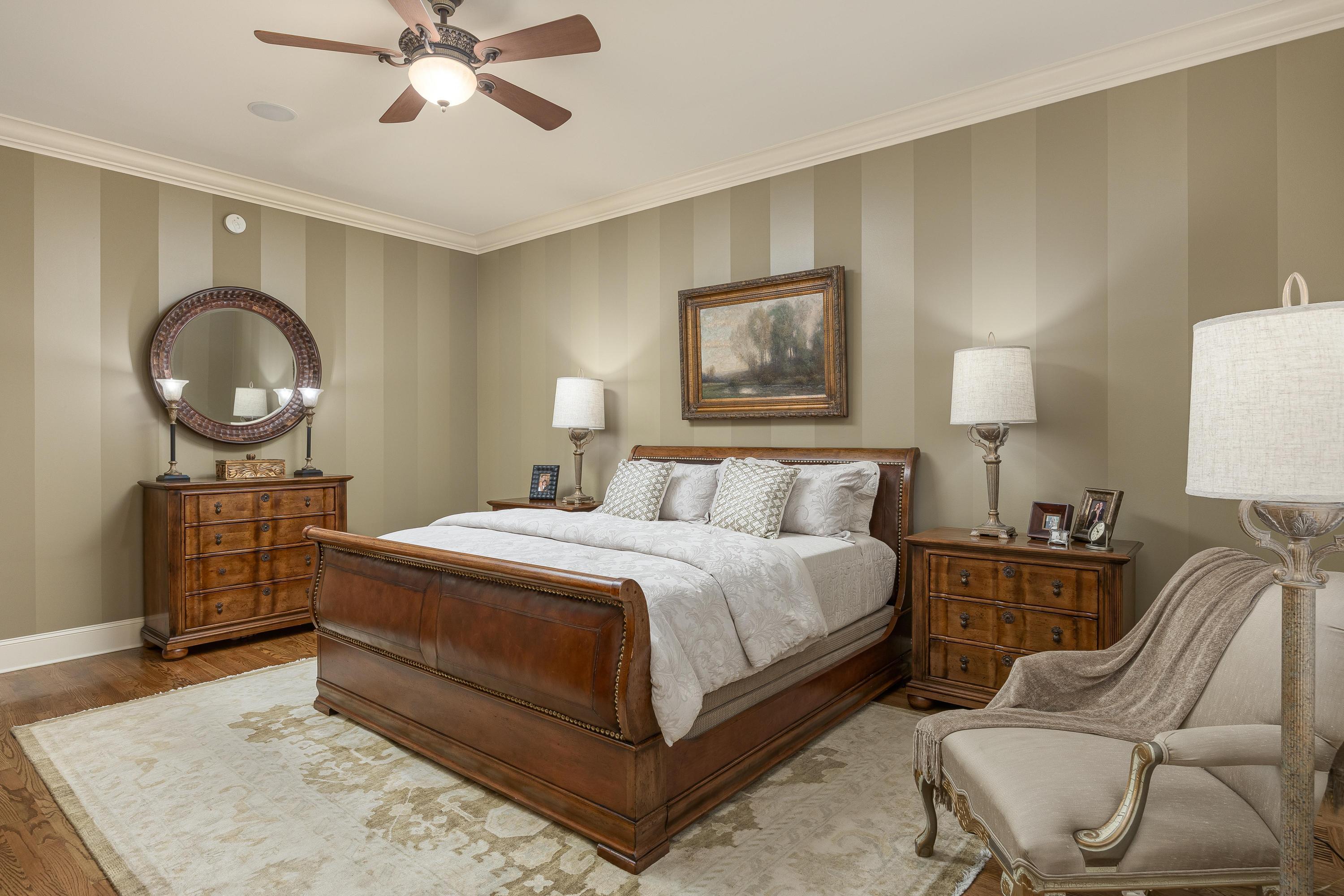 1247 Longholm Court