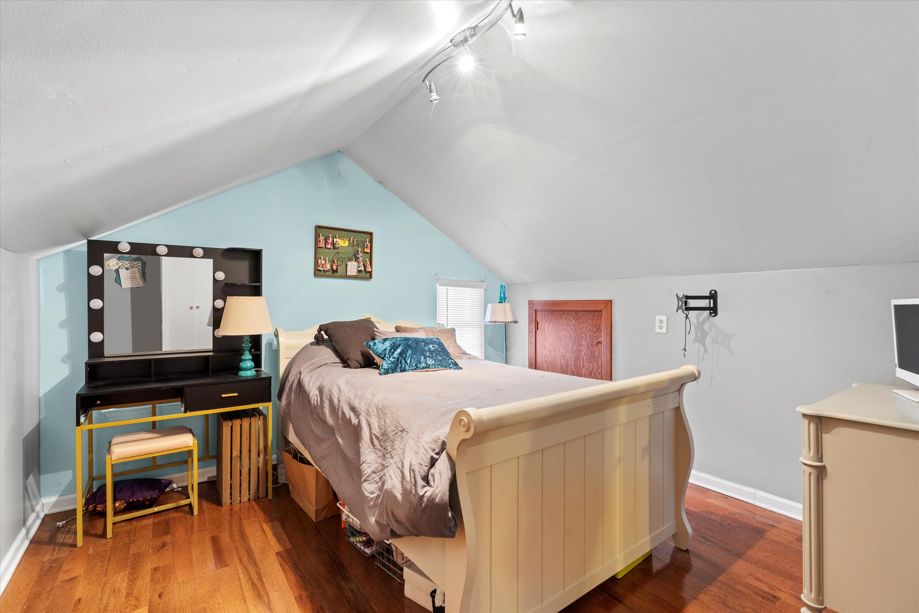 1833 Hidden Harbor Road