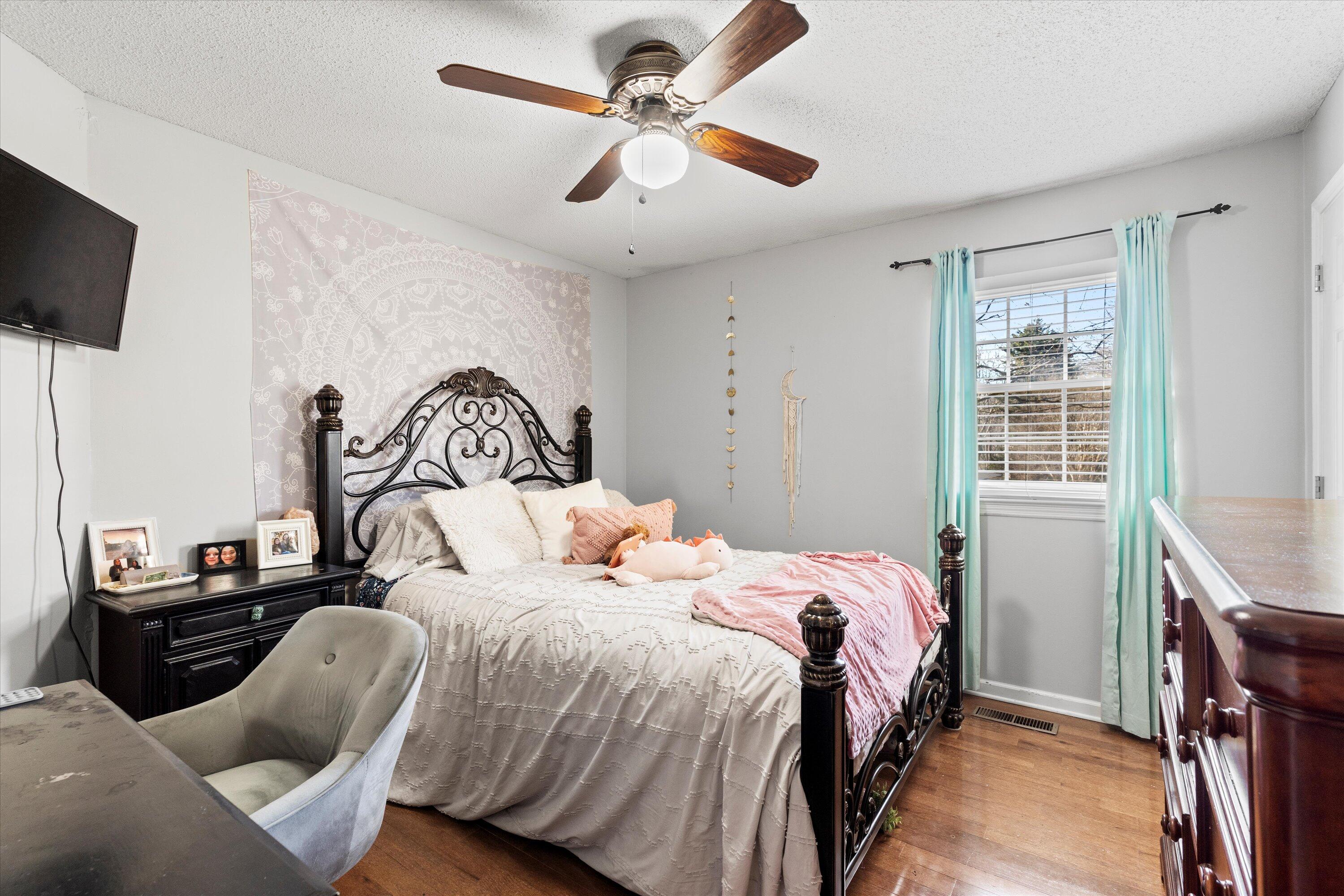 1833 Hidden Harbor Road