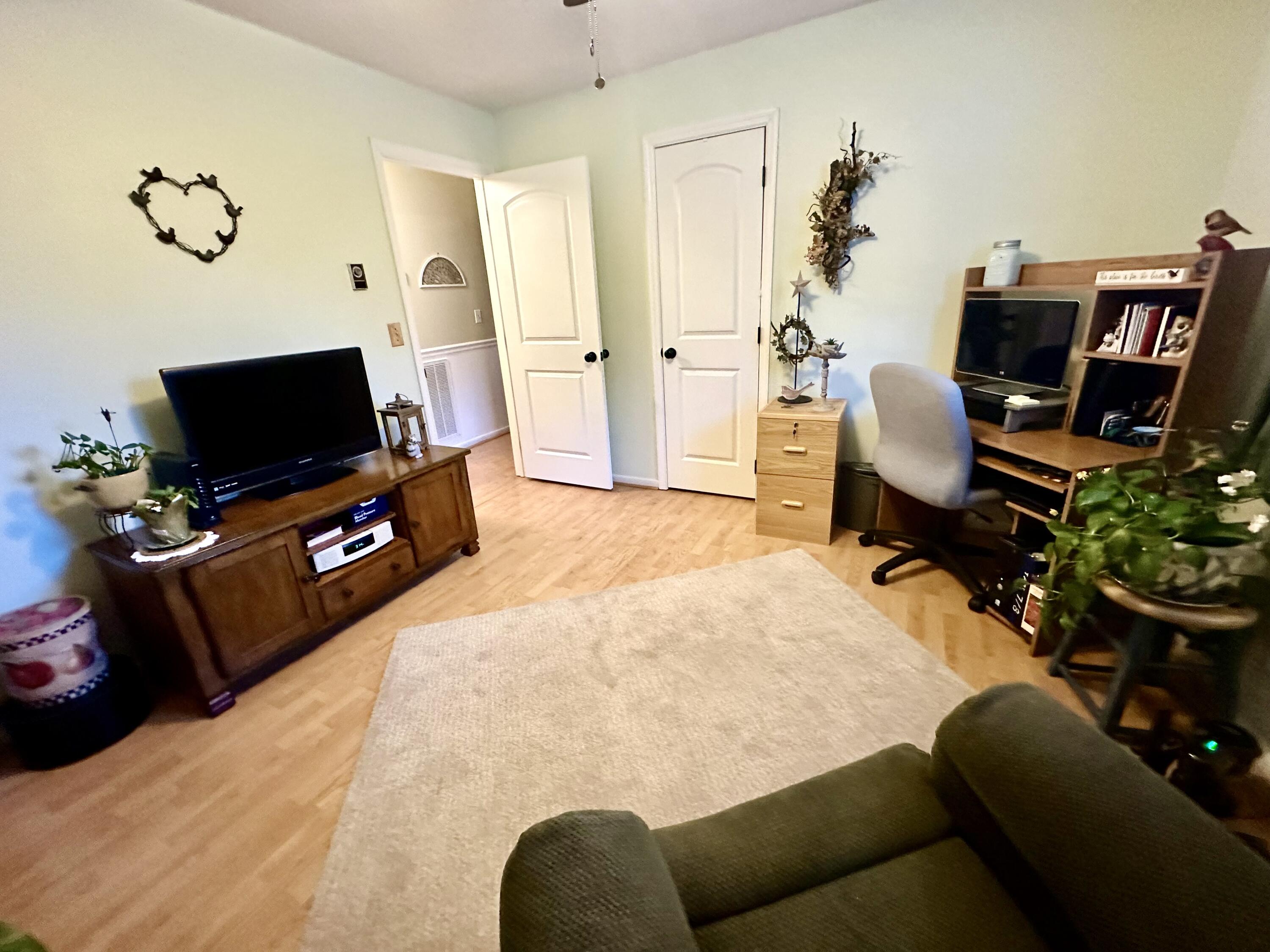 438 Gravitt Road
