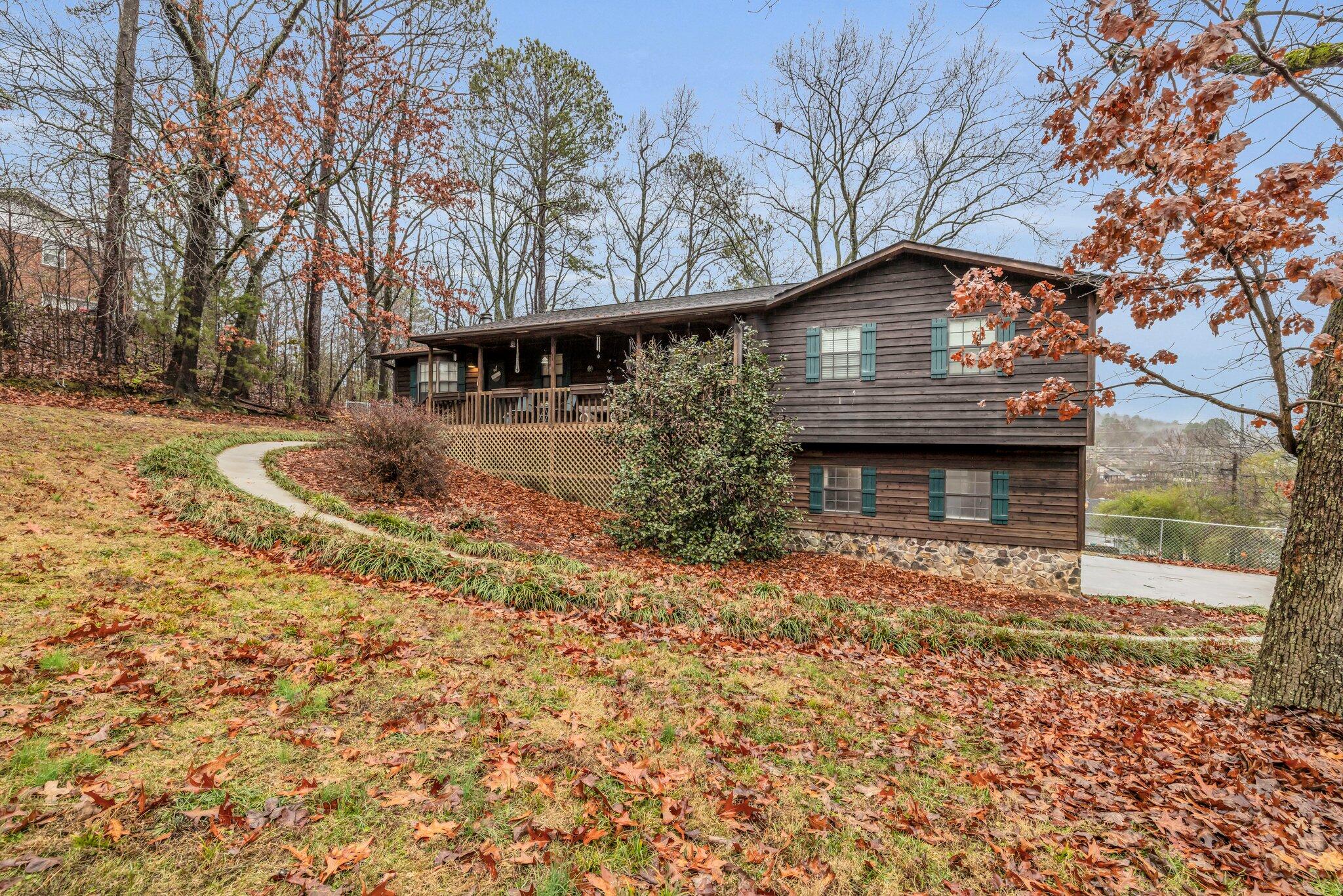 2308 Gale Lane