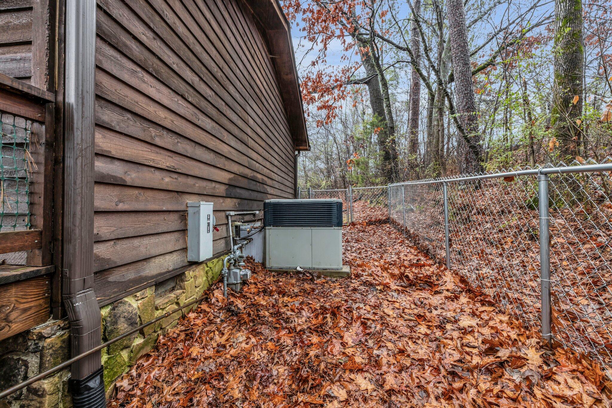 2308 Gale Lane