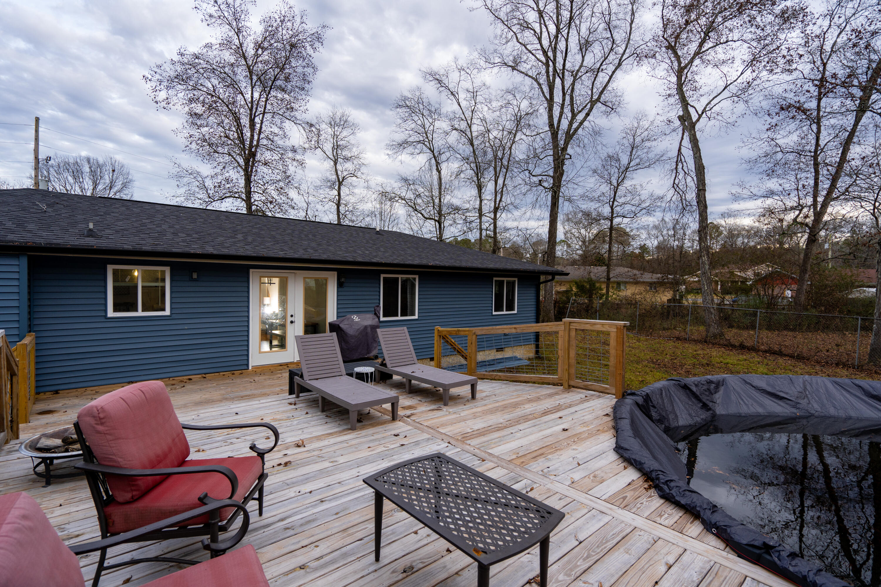 38 Elaine Cir