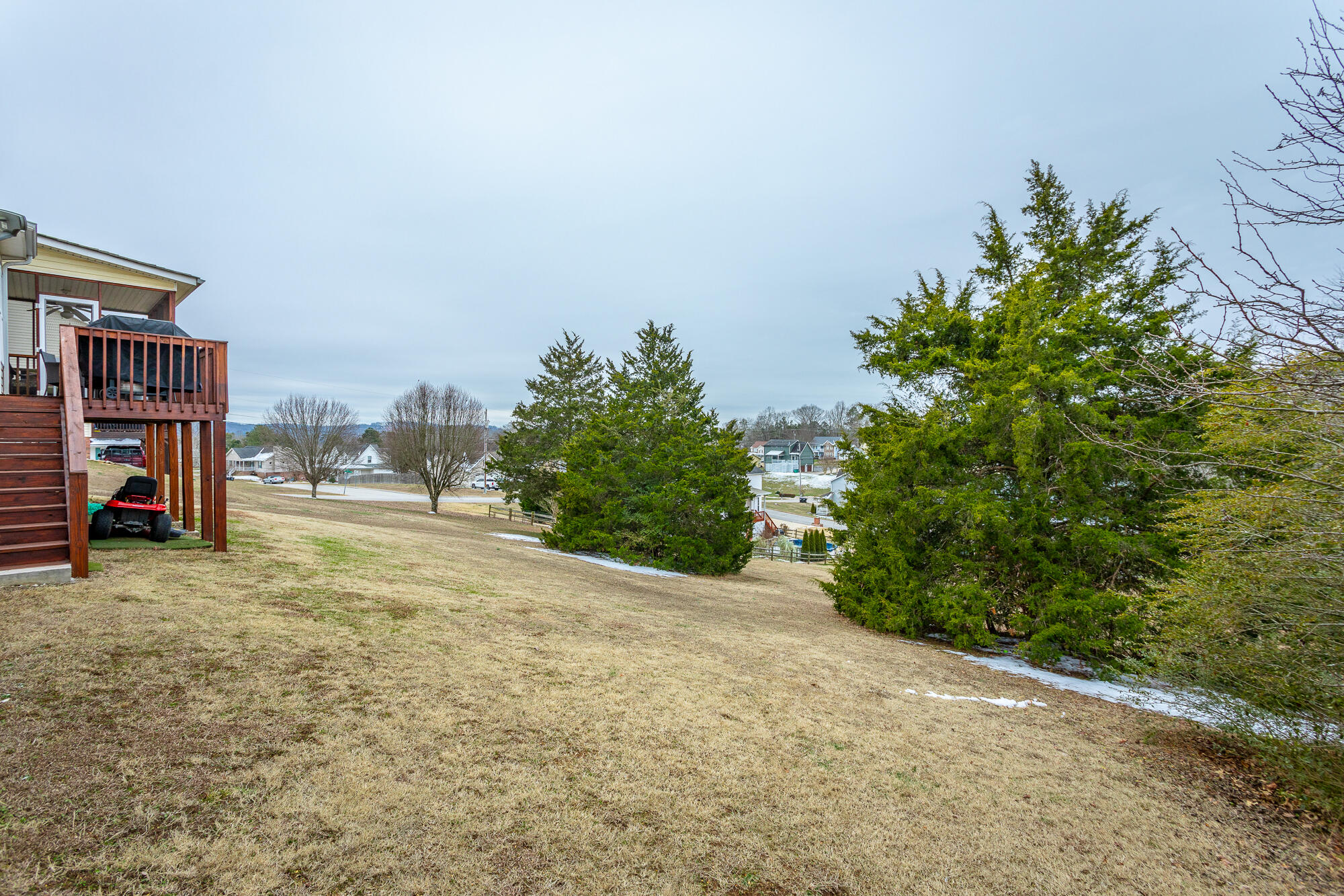 2704 Windtop Ln