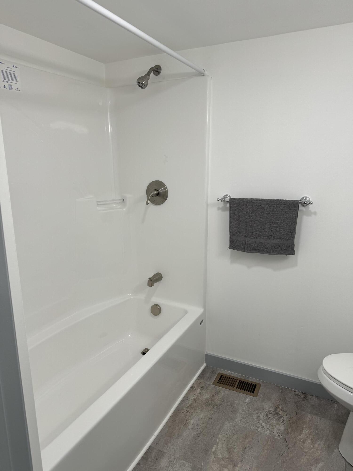 1615 E 50th Street