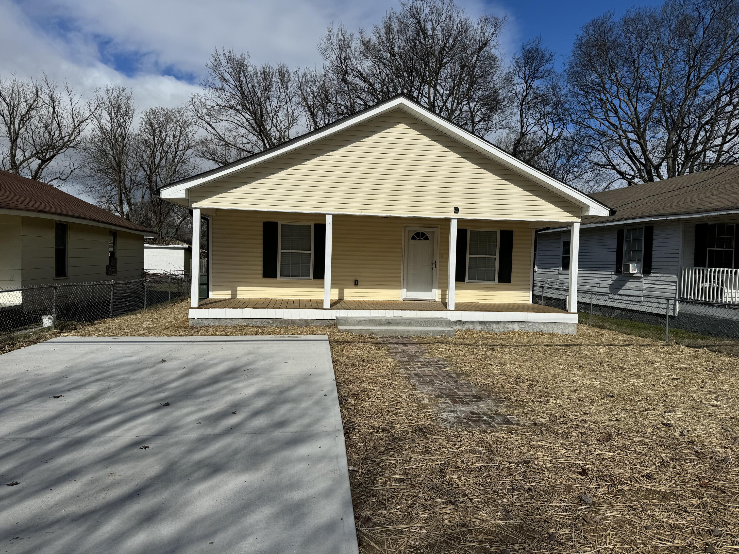 1615 E 50th Street