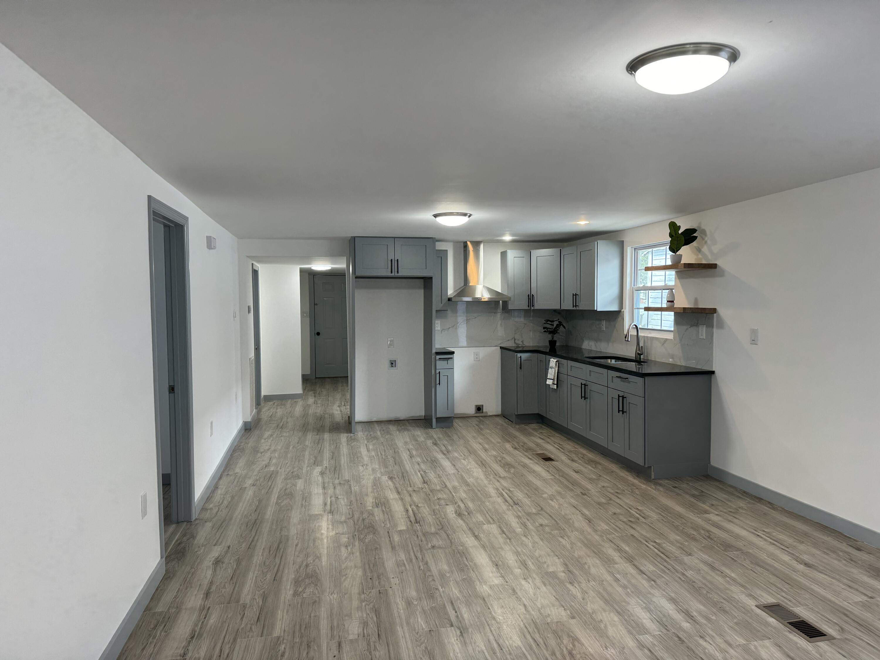 1615 E 50th Street