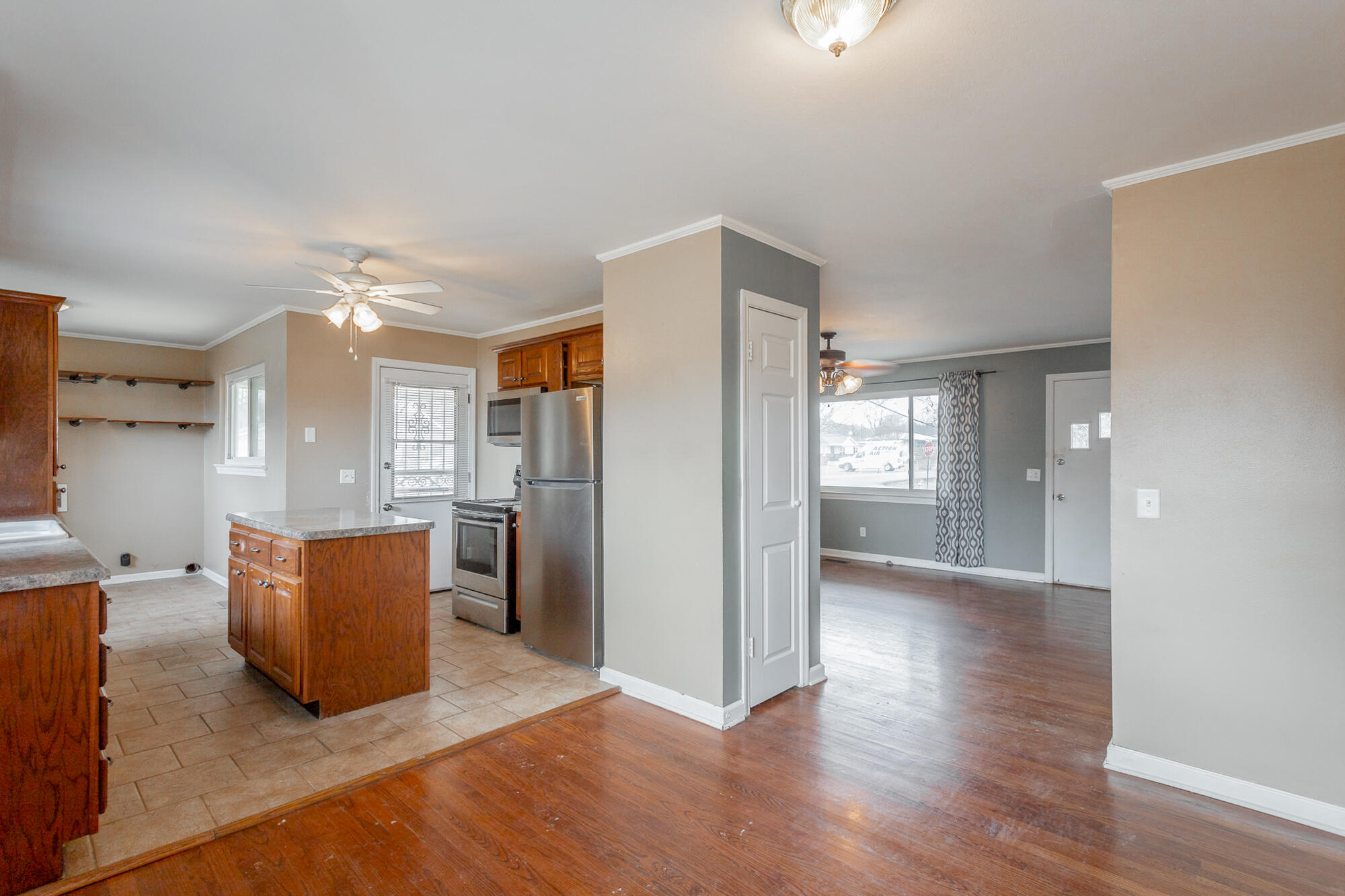 512 Neal Drive