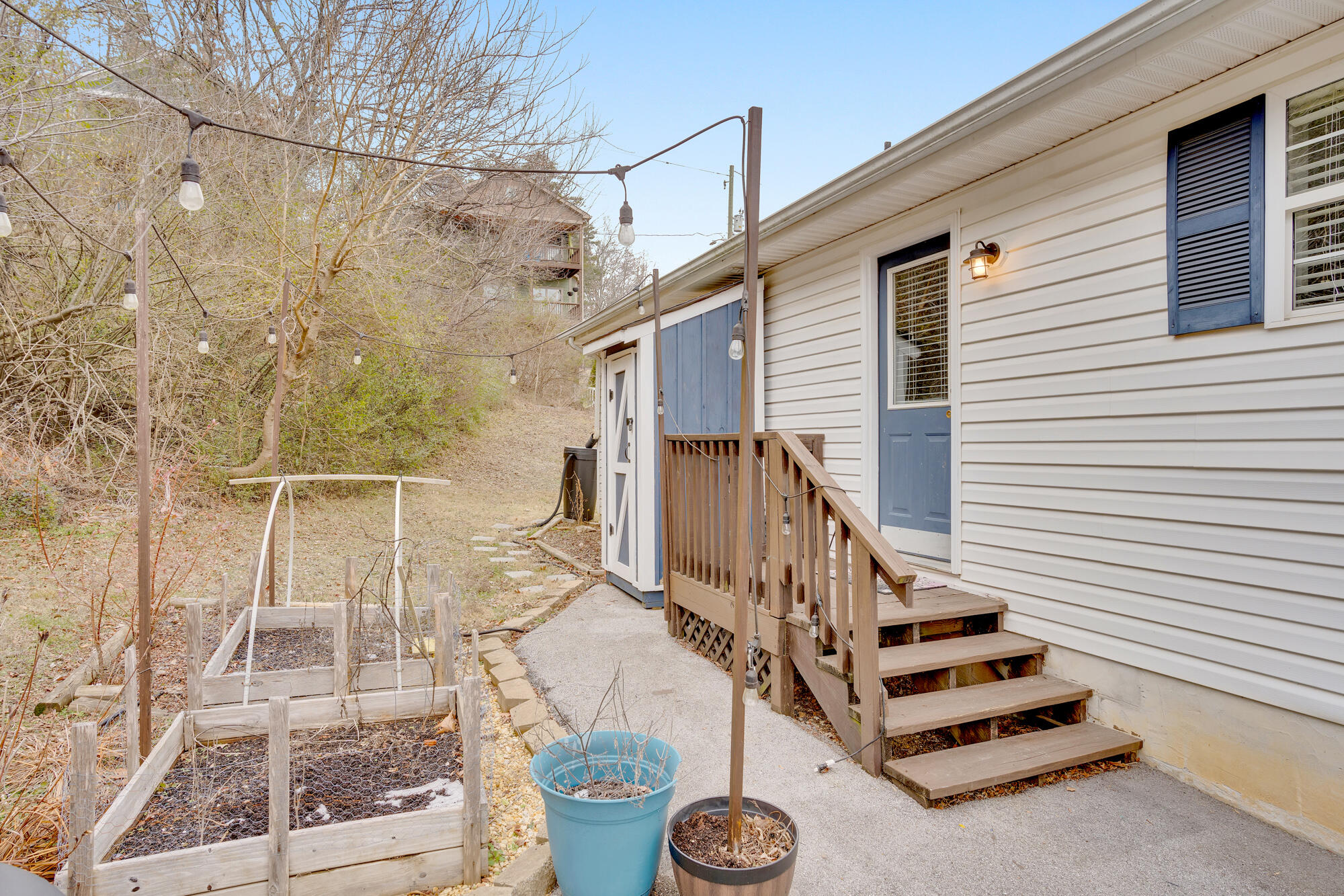 107 Lawn Street