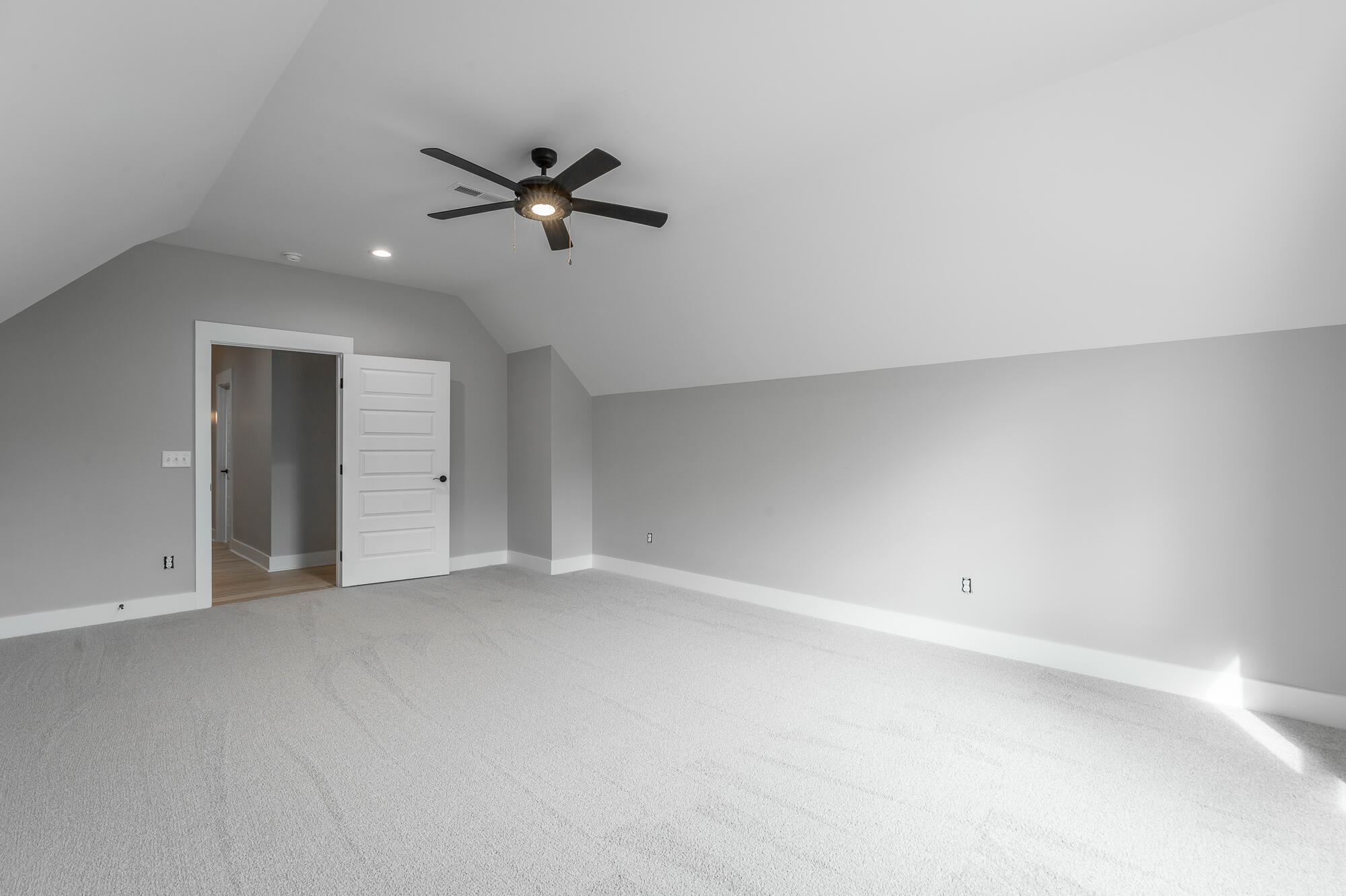 8309 Snowdrop Way