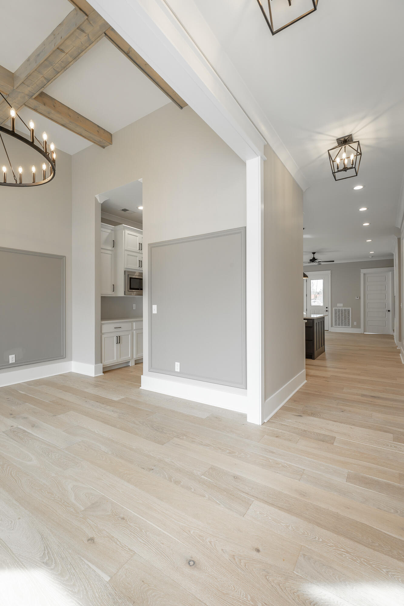8309 Snowdrop Way