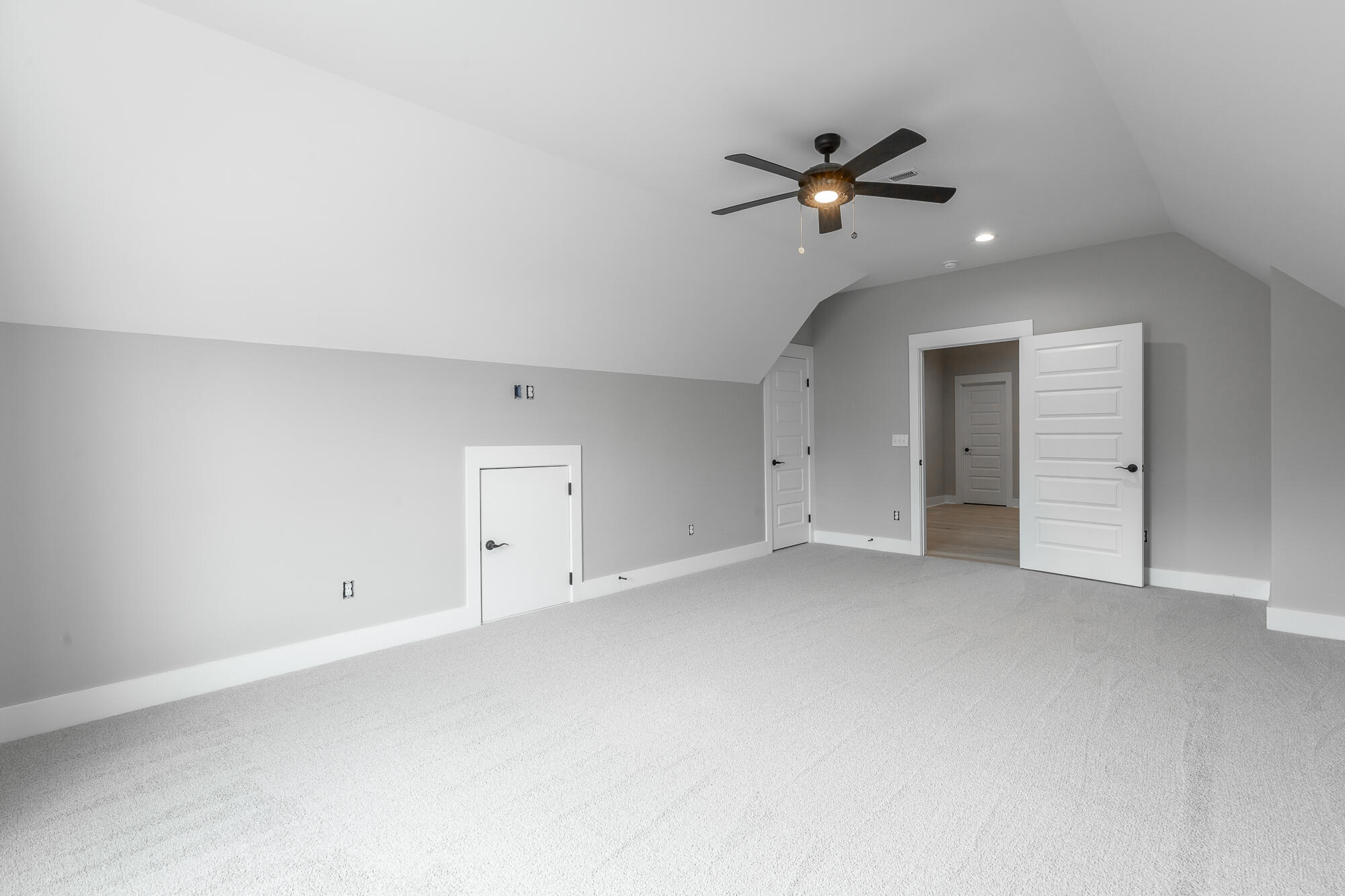8309 Snowdrop Way