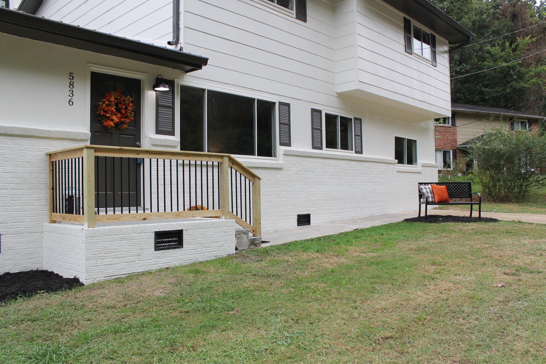 5836 Moody Sawyer Rd