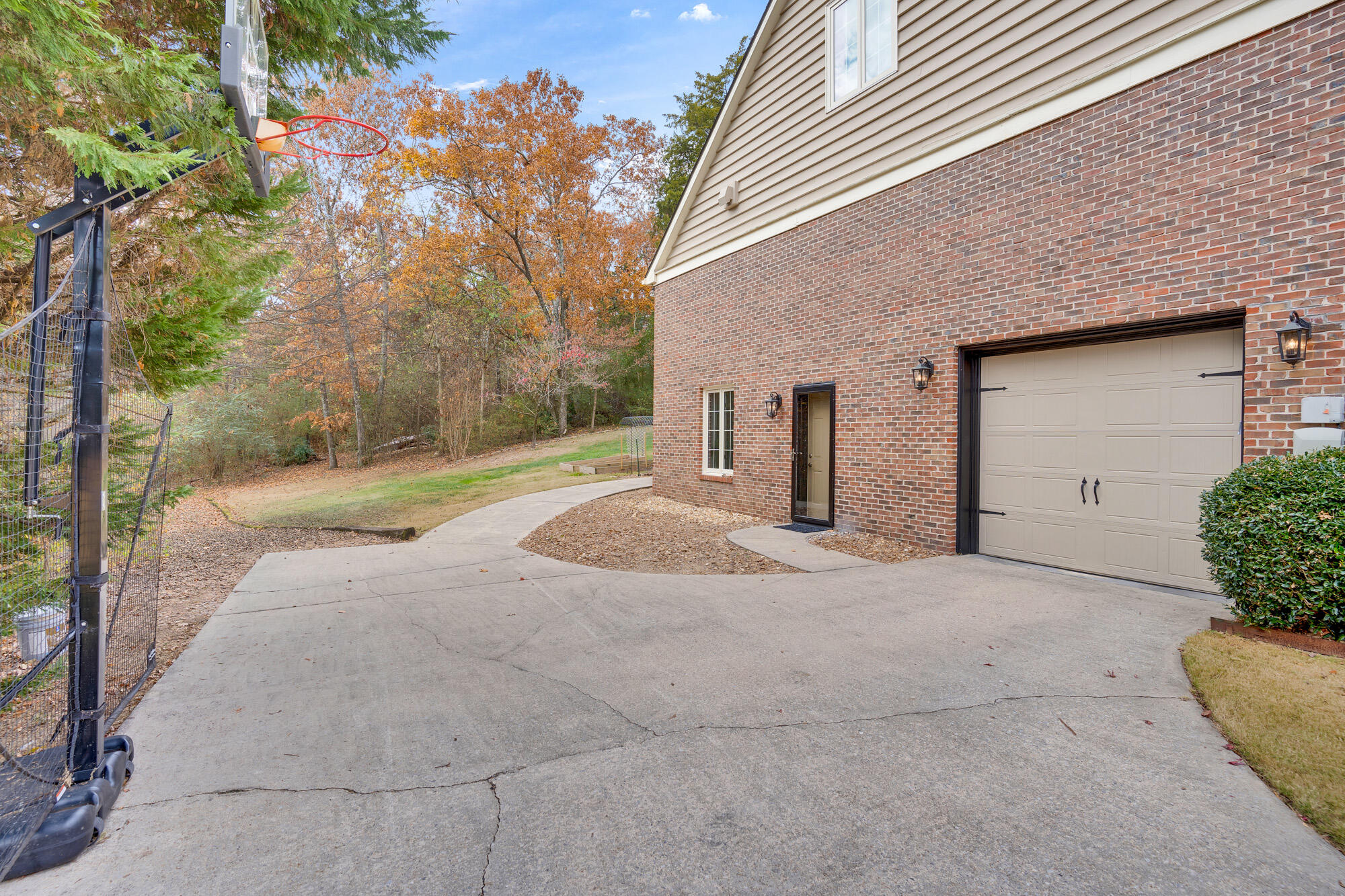 528 Picture Ridge Drive