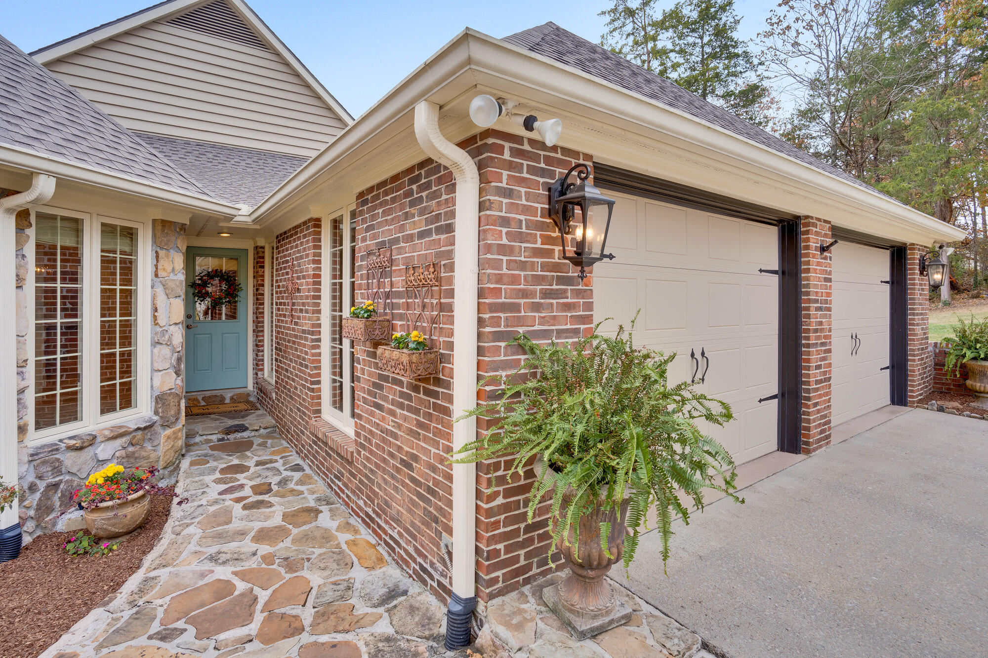 528 Picture Ridge Drive